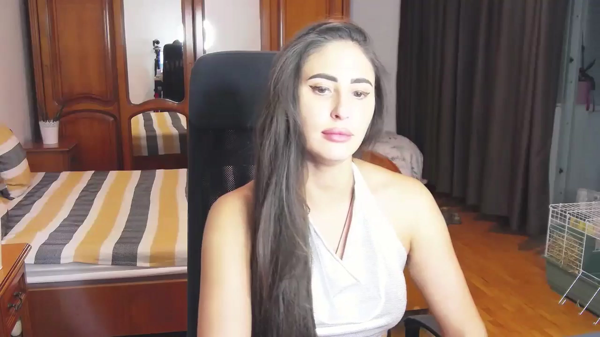 Gallery image thumbnail from MaraHari's myfreecams stream on, 06/28/2024, 20:14 image 11 of 20