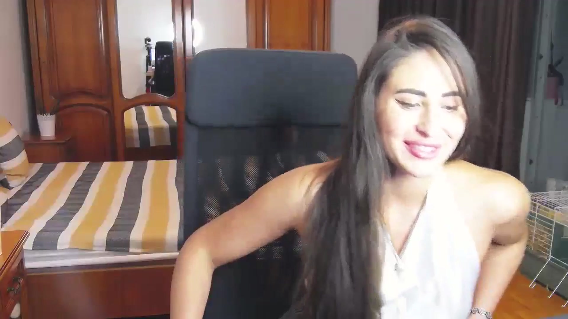 Gallery image thumbnail from MaraHari's myfreecams stream on, 06/28/2024, 20:14 image 10 of 20