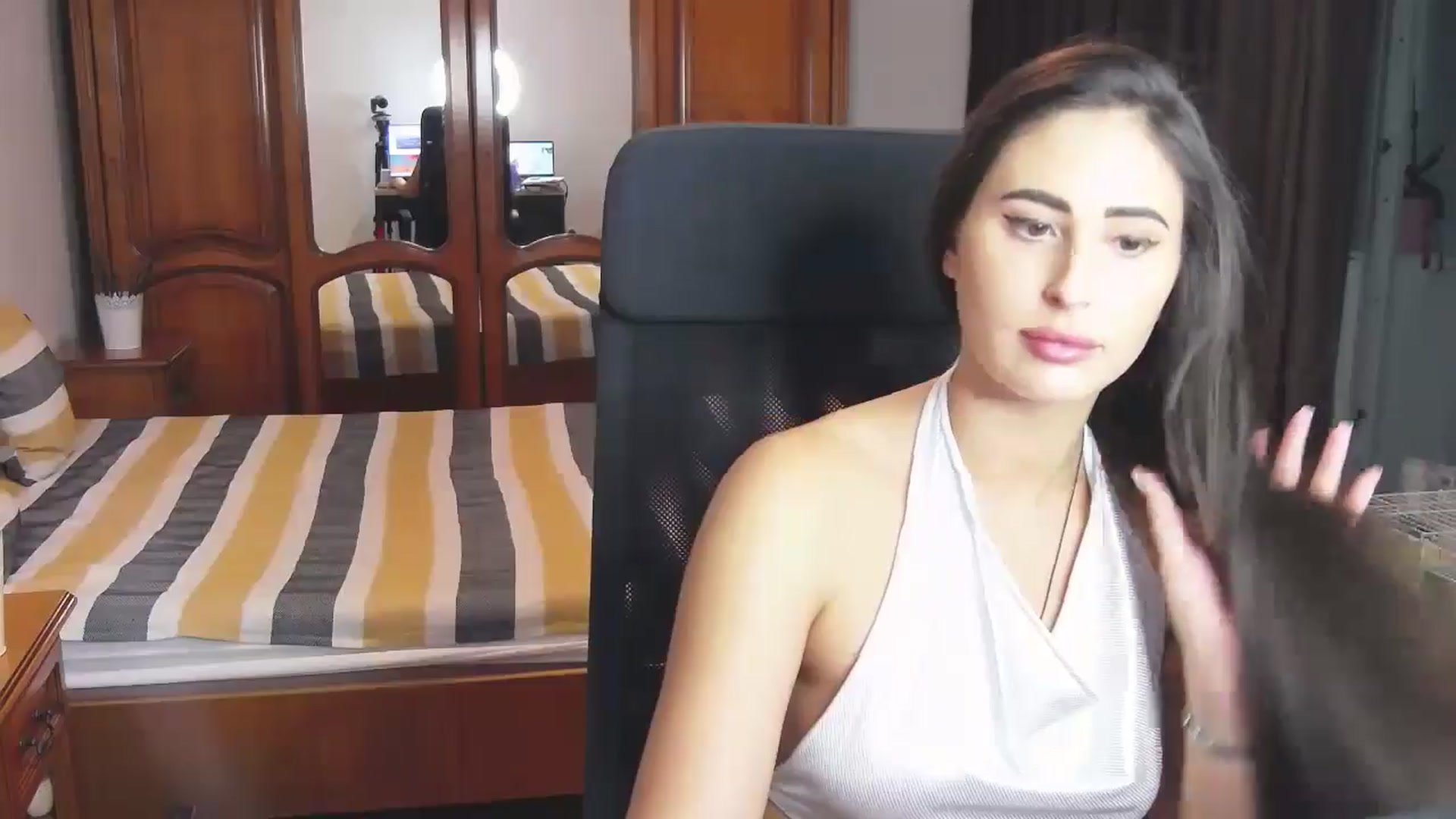 Gallery image thumbnail from MaraHari's myfreecams stream on, 06/28/2024, 20:14 image 12 of 20