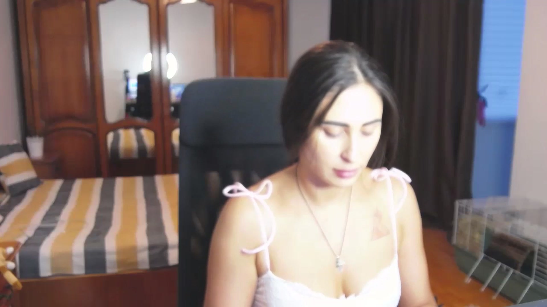 Gallery image thumbnail from MaraHari's myfreecams stream on, 06/30/2024, 19:29 image 12 of 20