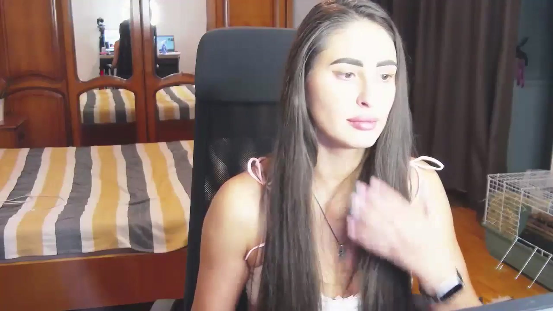 Gallery image thumbnail from MaraHari's myfreecams stream on, 06/30/2024, 20:45 image 16 of 20