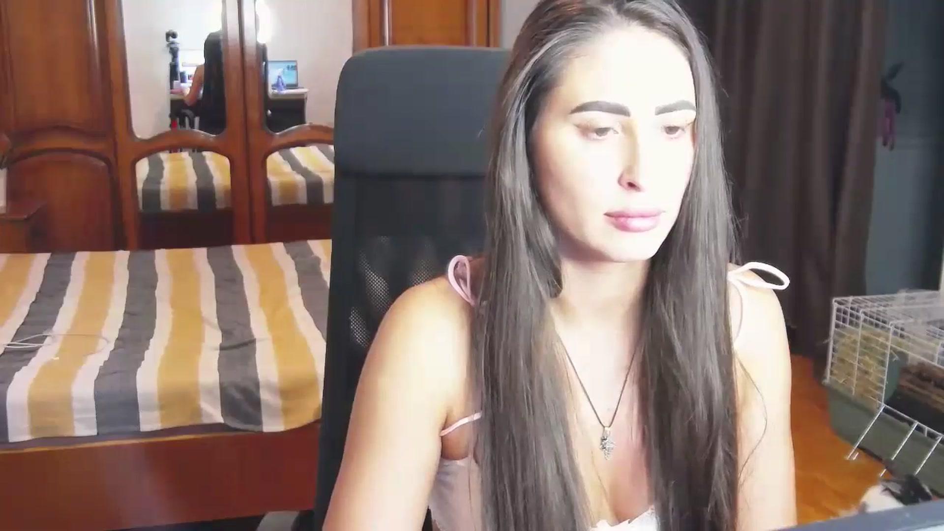 Gallery image thumbnail from MaraHari's myfreecams stream on, 06/30/2024, 20:45 image 17 of 20