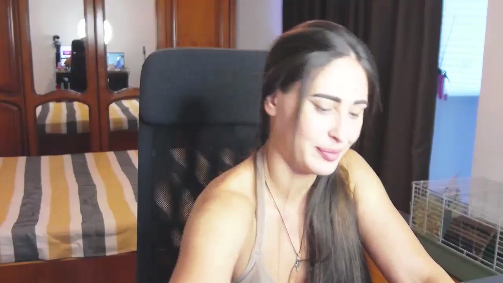 Gallery image thumbnail from MaraHari's myfreecams stream on, 07/06/2024, 17:23 image 17 of 20