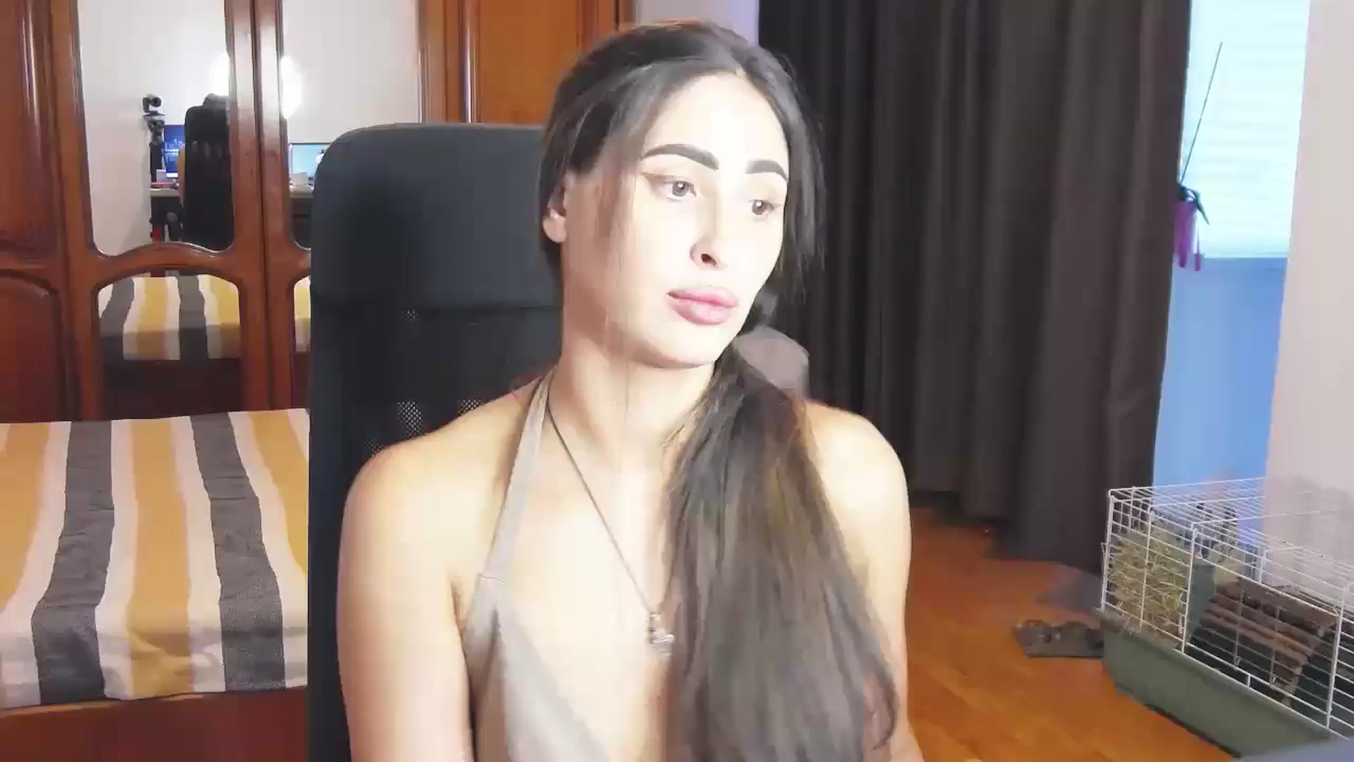 Gallery image thumbnail from MaraHari's myfreecams stream on, 07/06/2024, 19:09 image 1 of 20