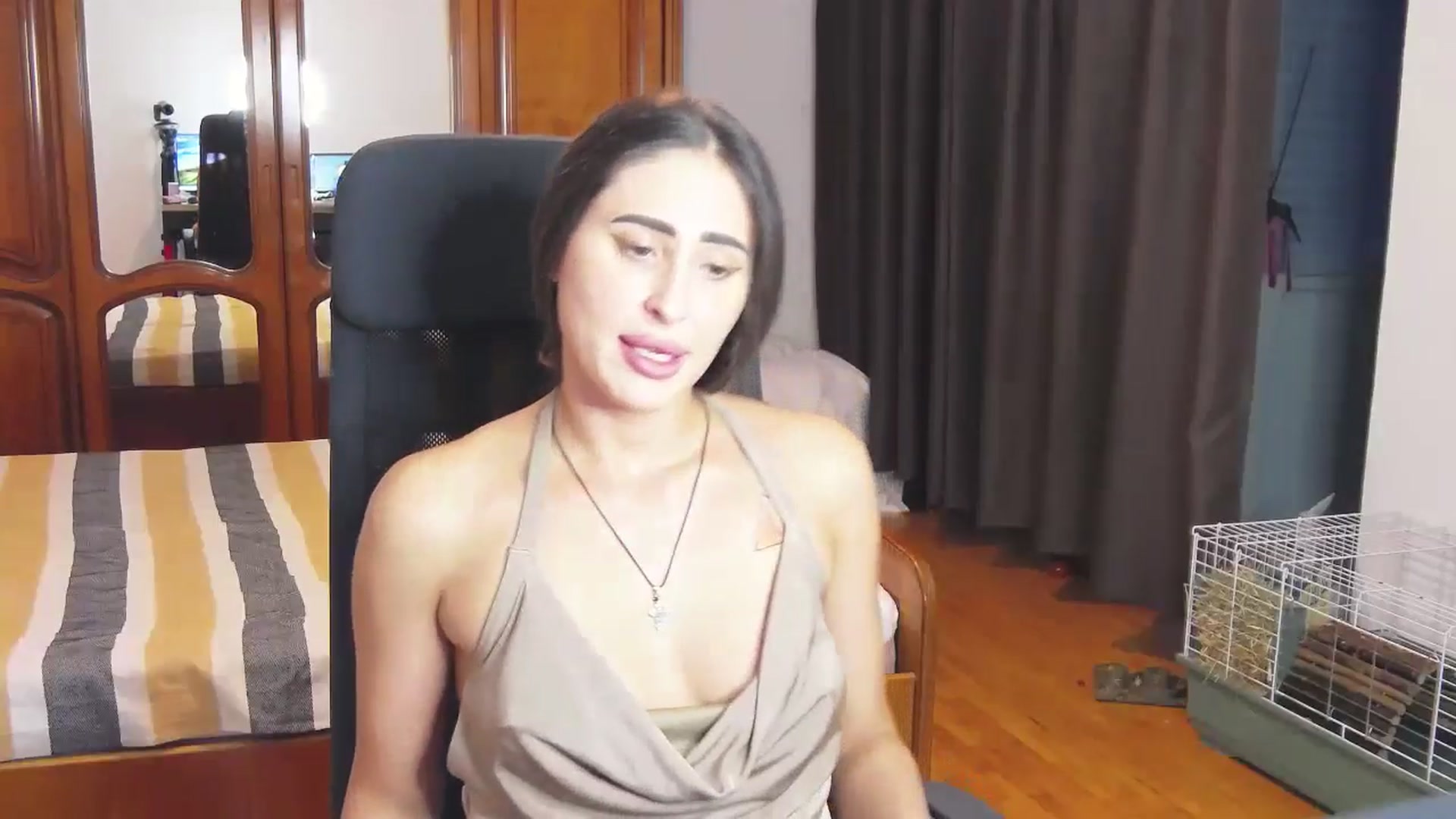 Gallery image thumbnail from MaraHari's myfreecams stream on, 07/06/2024, 19:09 image 14 of 20
