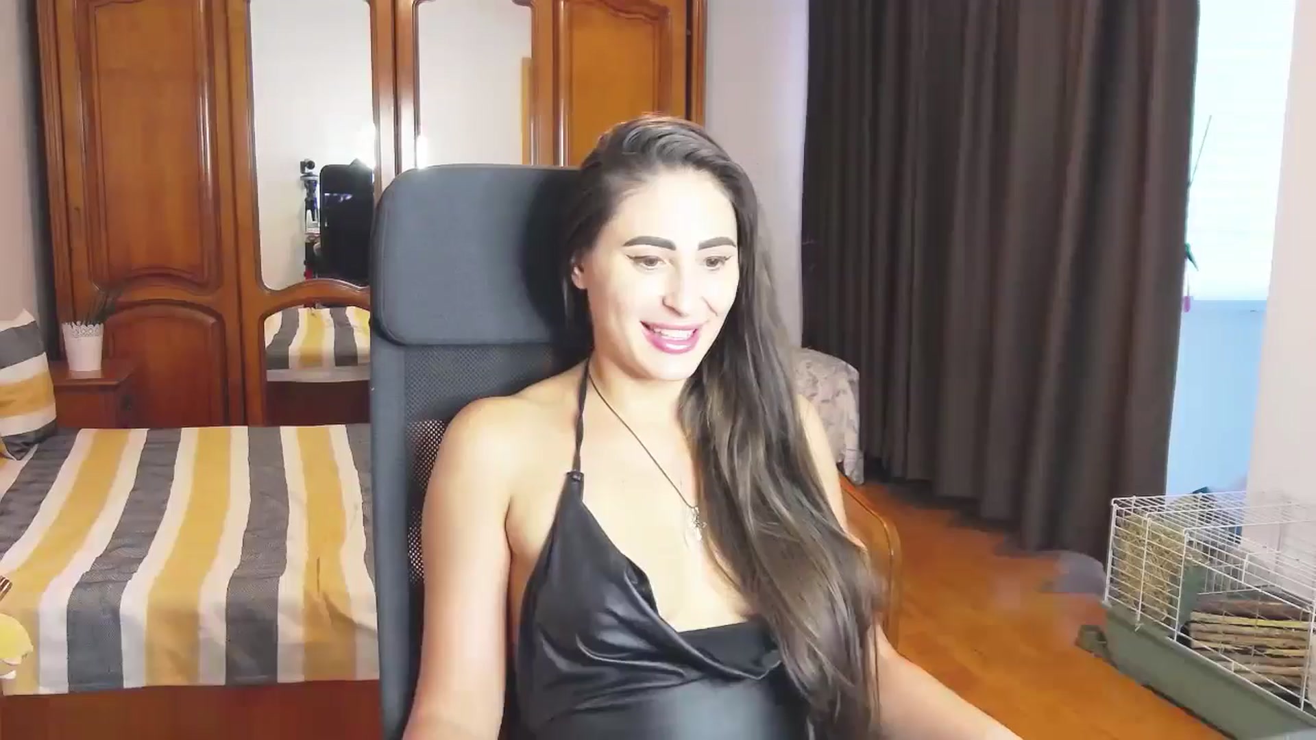 Gallery image thumbnail from MaraHari's myfreecams stream on, 07/12/2024, 17:52 image 13 of 20