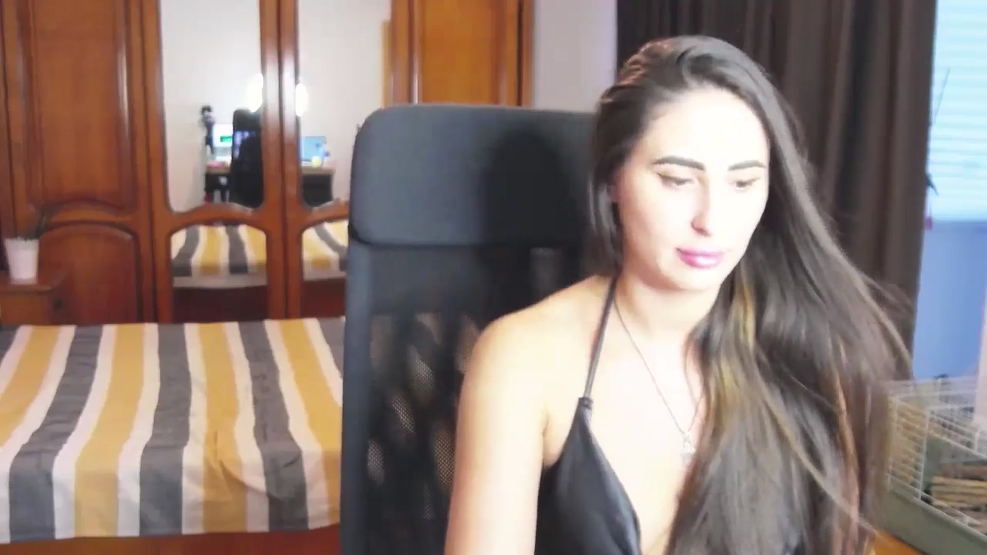 Gallery image thumbnail from MaraHari's myfreecams stream on, 07/12/2024, 17:52 image 18 of 20