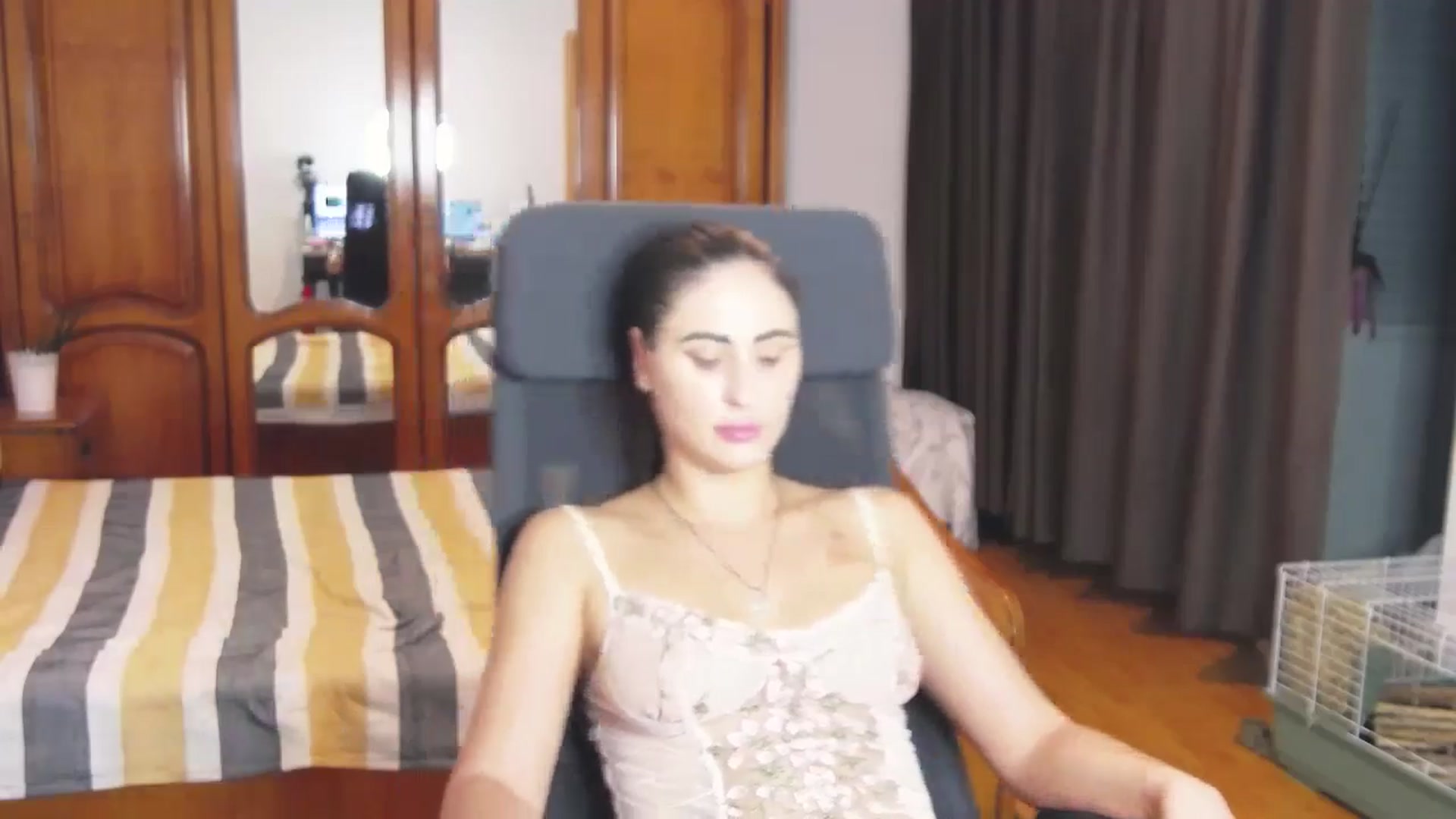 Gallery image thumbnail from MaraHari's myfreecams stream on, 07/12/2024, 19:22 image 8 of 20