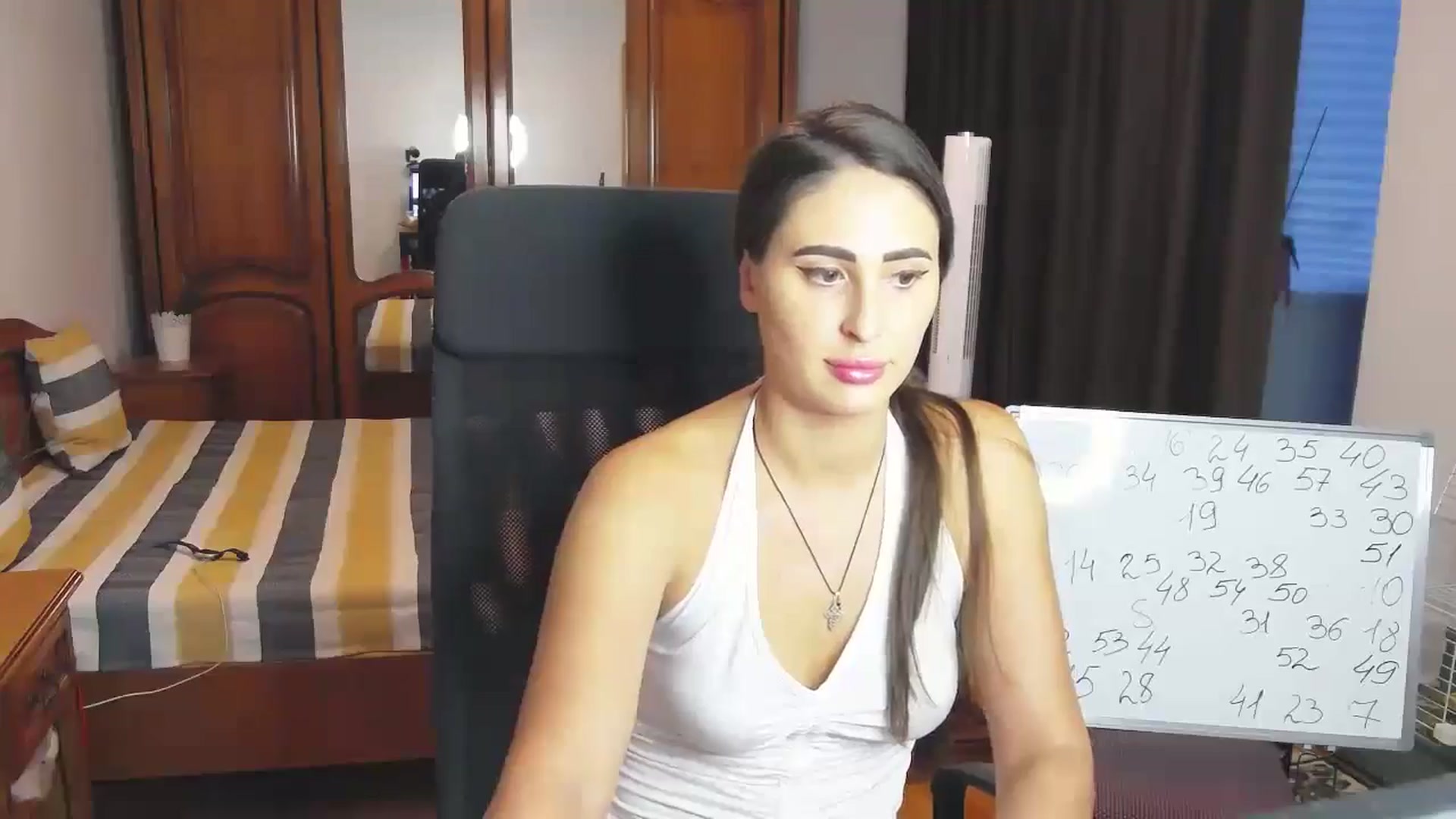 Gallery image thumbnail from MaraHari's myfreecams stream on, 07/14/2024, 18:56 image 11 of 20