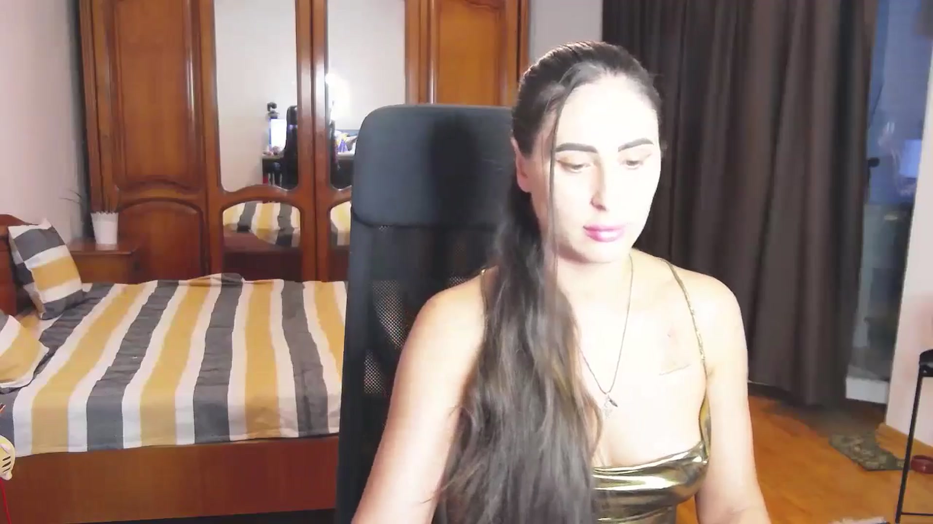 Gallery image thumbnail from MaraHari's myfreecams stream on, 07/19/2024, 19:49 image 12 of 20