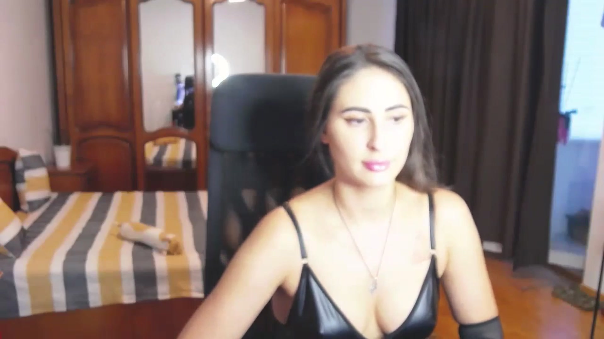 Gallery image thumbnail from MaraHari's myfreecams stream on, 07/20/2024, 17:32 image 13 of 20