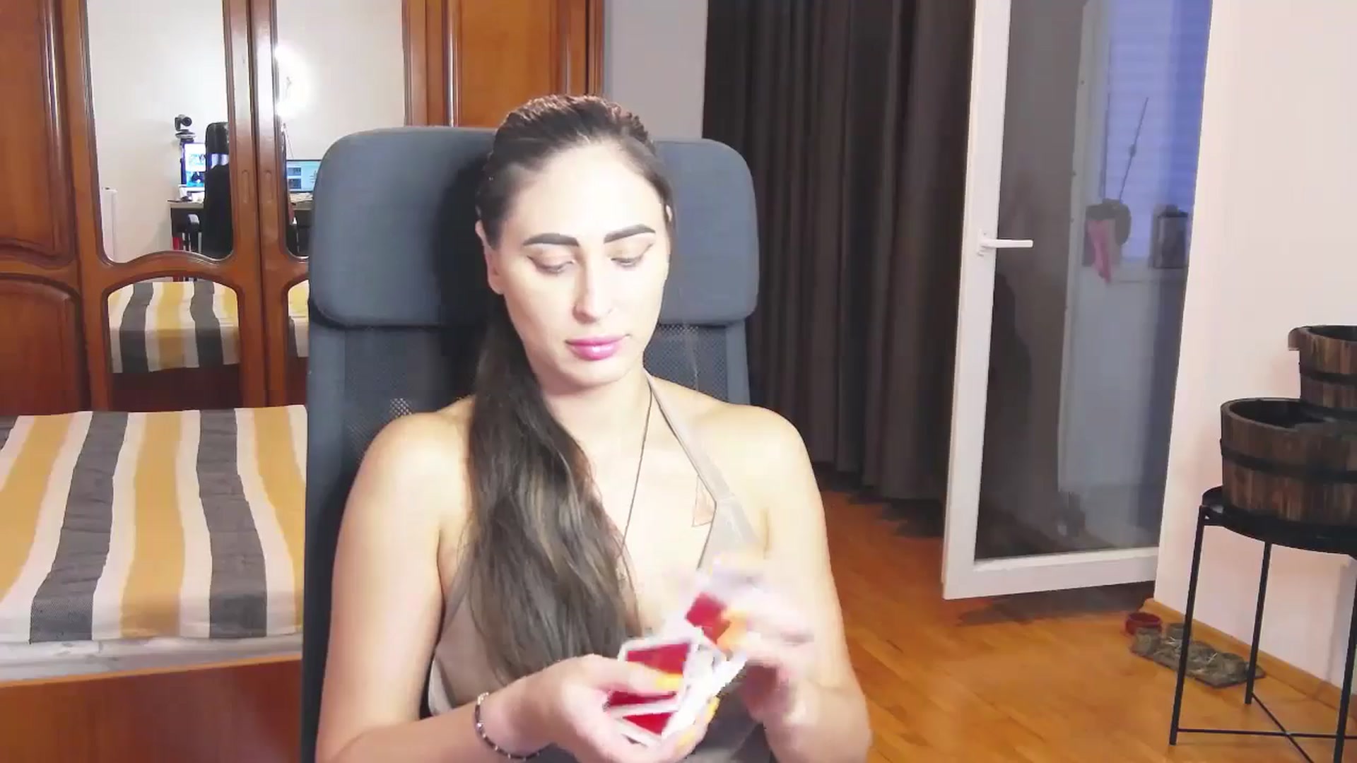 Gallery image thumbnail from MaraHari's myfreecams stream on, 07/27/2024, 18:01 image 19 of 20
