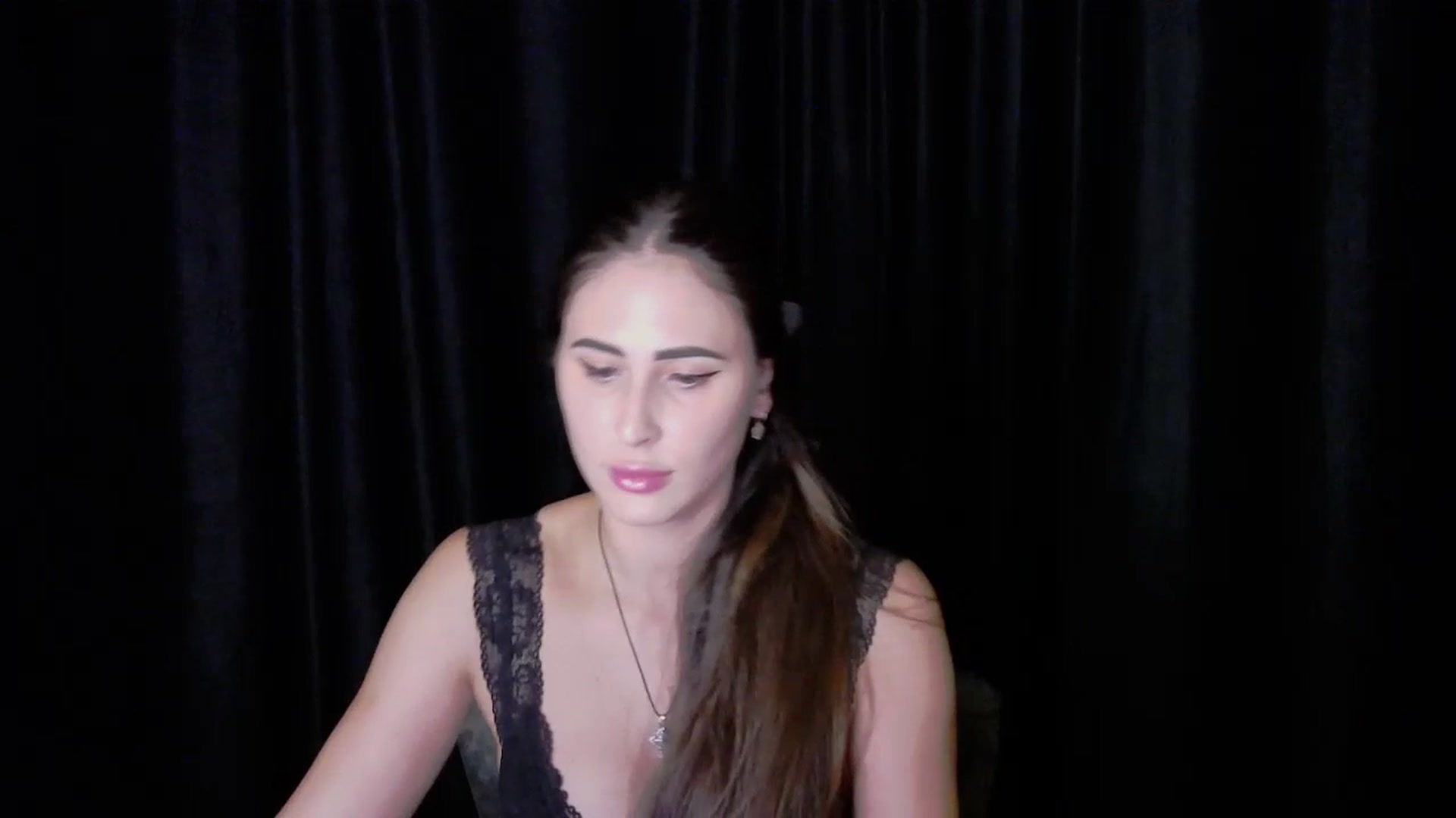 Gallery image thumbnail from MaraHari's myfreecams stream on, 08/04/2024, 17:55 image 7 of 20