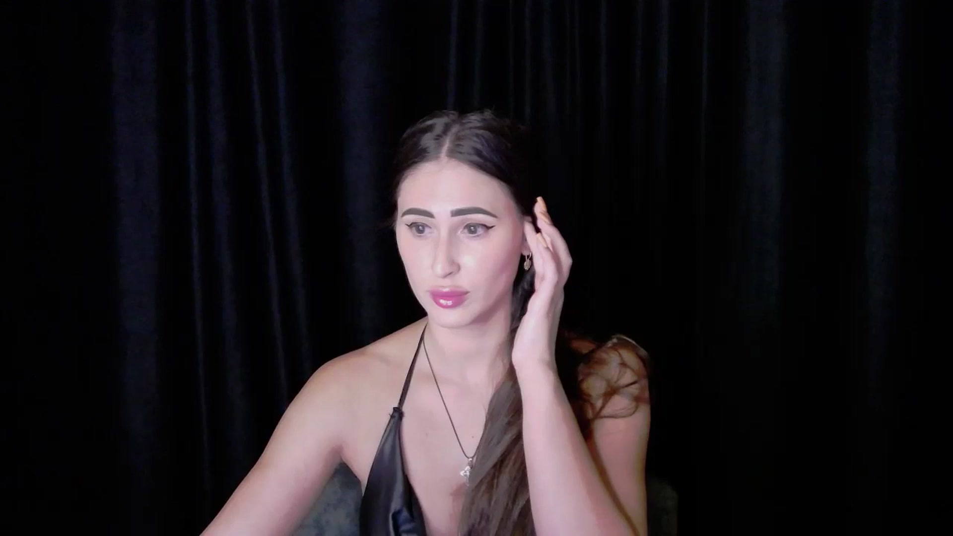 Gallery image thumbnail from MaraHari's myfreecams stream on, 08/04/2024, 17:55 image 1 of 20