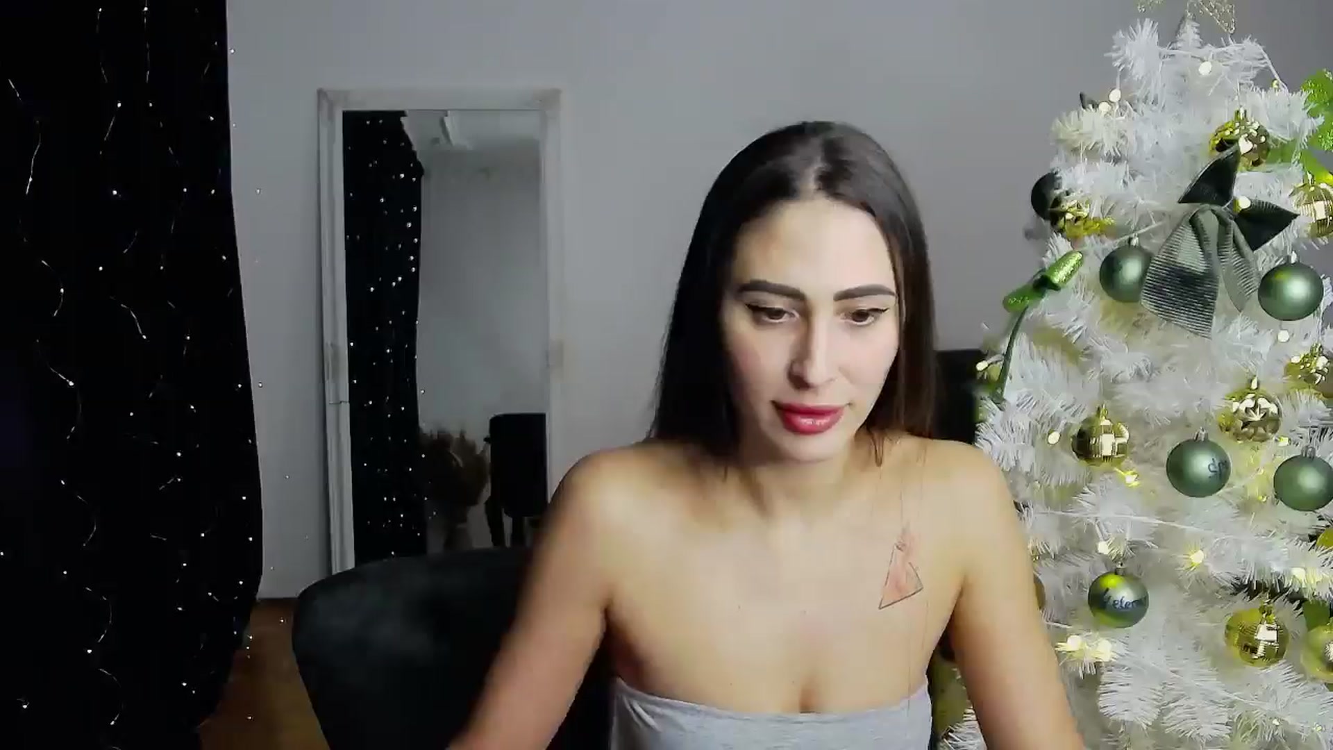Gallery image thumbnail from MaraHari's myfreecams stream on, 01/01/2025, 19:26 image 18 of 20