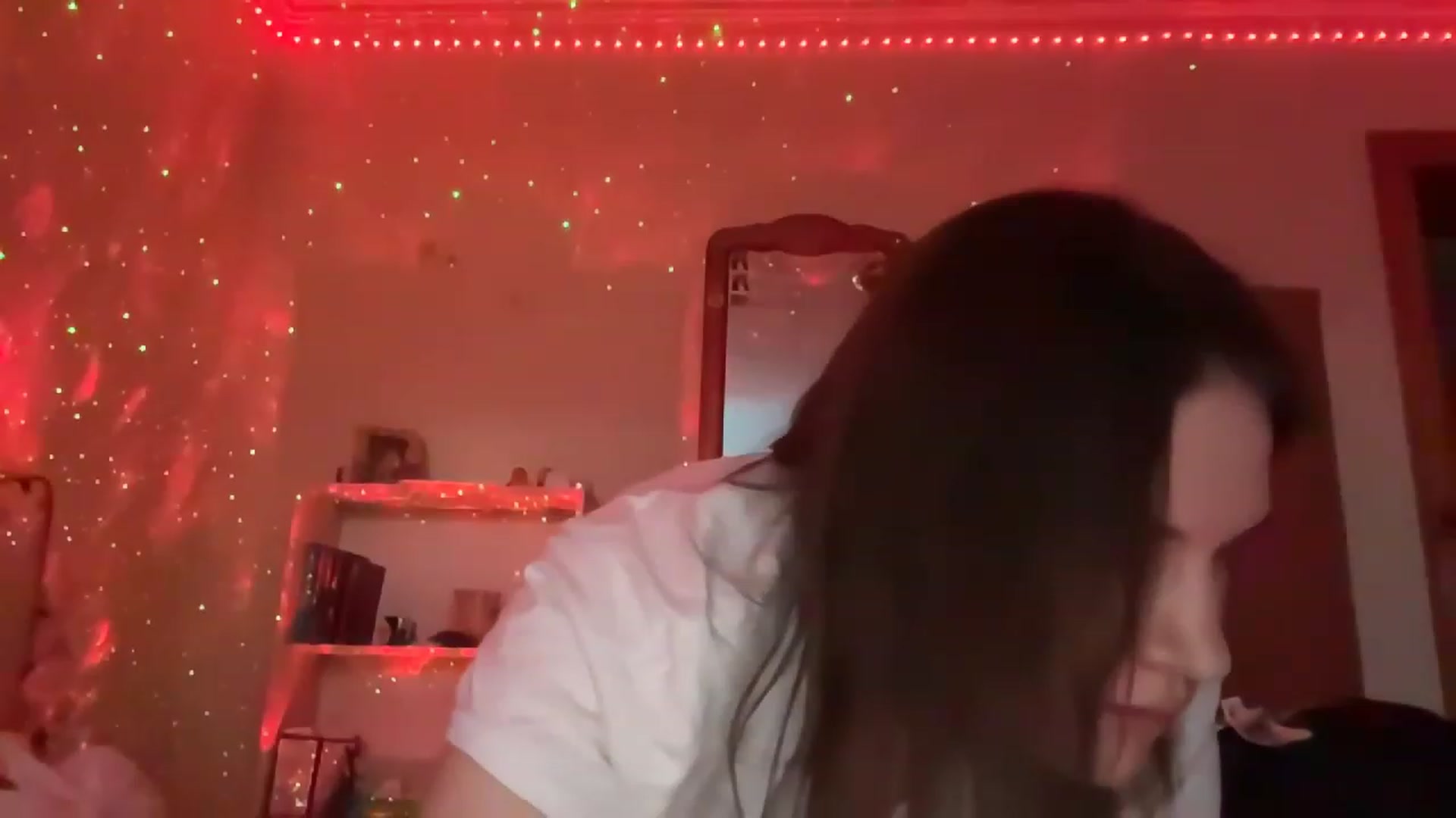 Gallery image thumbnail from MargaritaNice's myfreecams stream on, 12/20/2022, 14:32 image 5 of 20