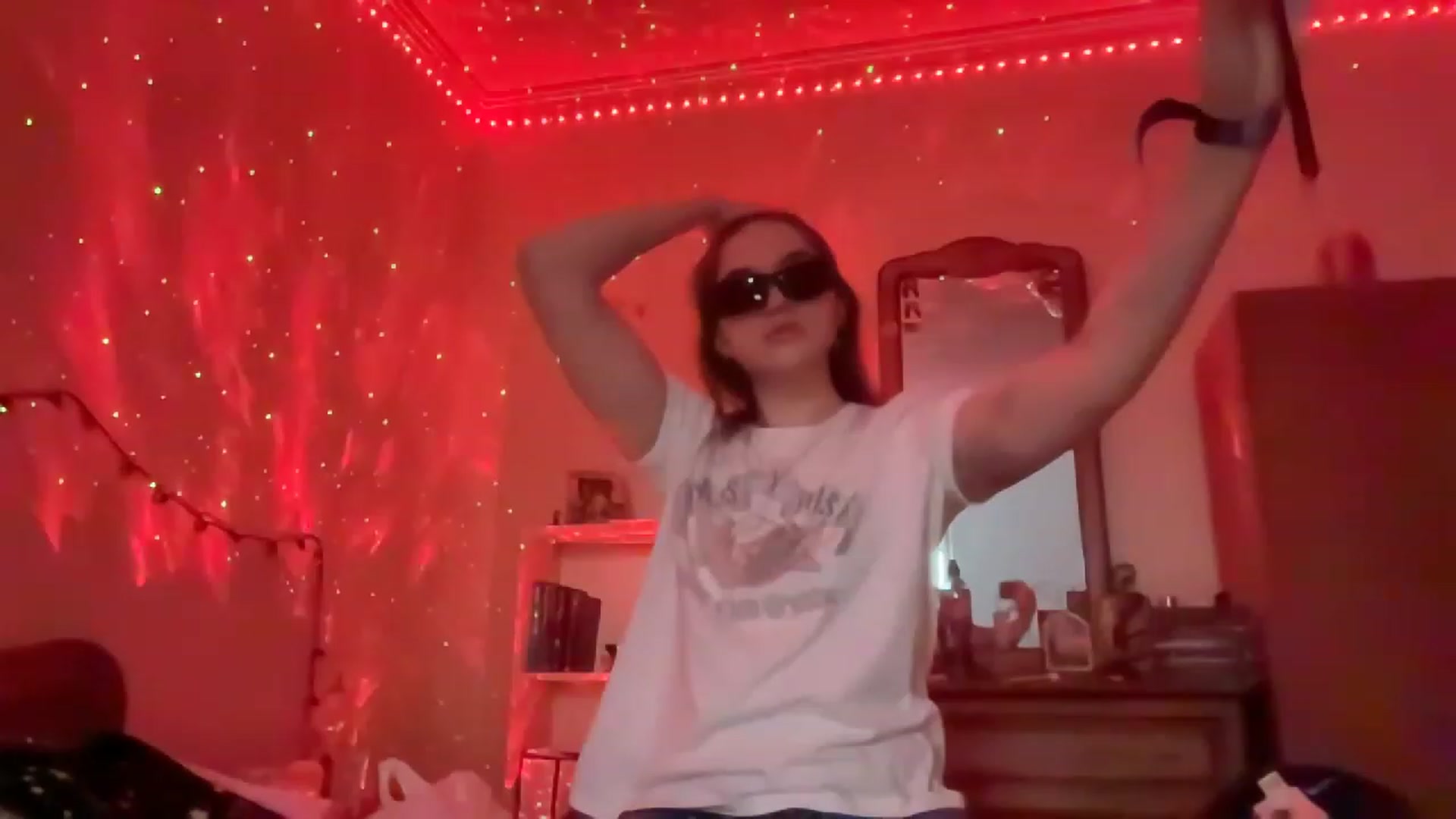 Gallery image thumbnail from MargaritaNice's myfreecams stream on, 12/20/2022, 14:32 image 16 of 20