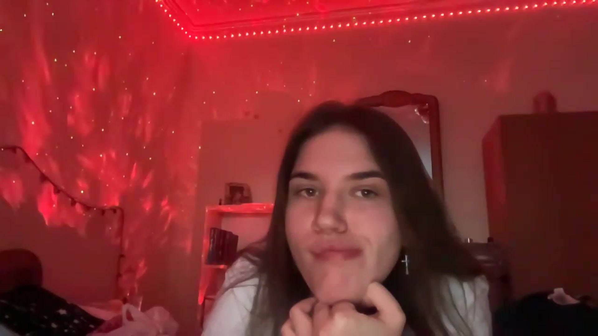 Gallery image thumbnail from MargaritaNice's myfreecams stream on, 12/20/2022, 14:32 image 8 of 20