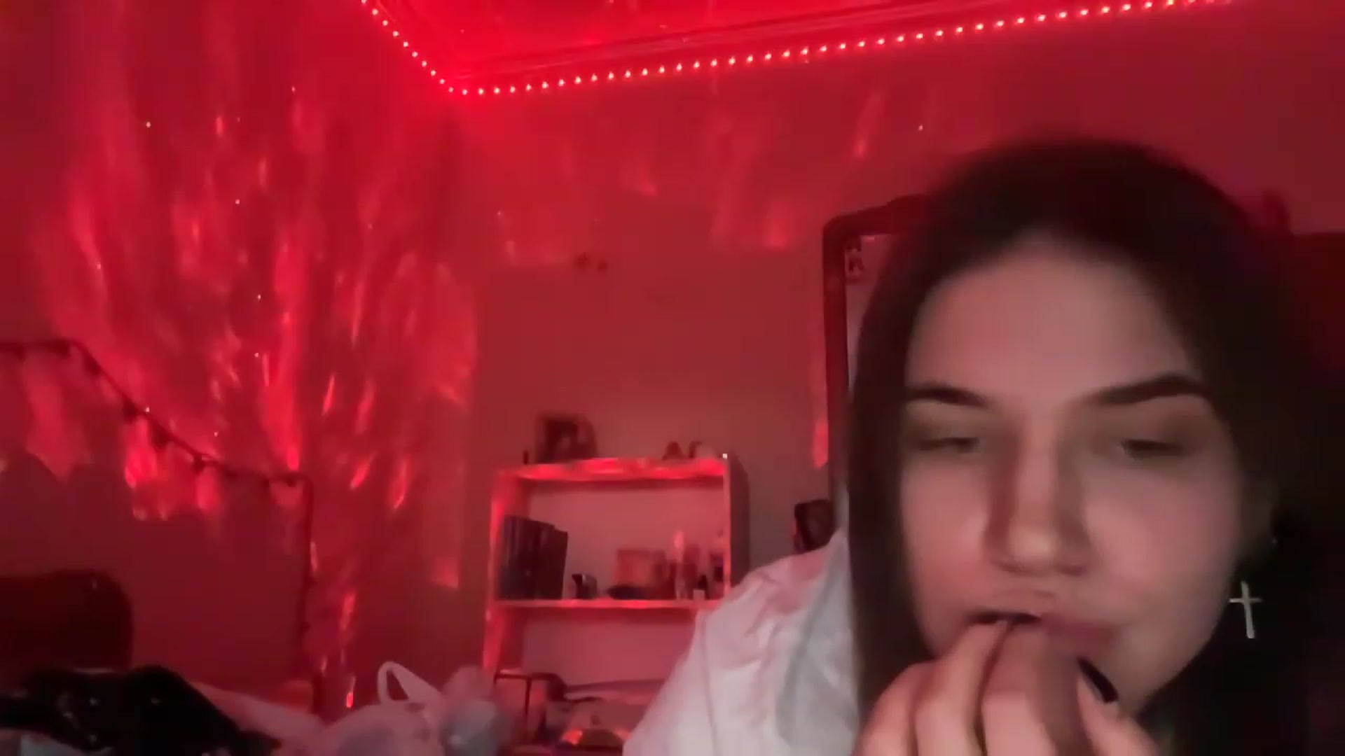 Gallery image thumbnail from MargaritaNice's myfreecams stream on, 12/20/2022, 14:32 image 20 of 20