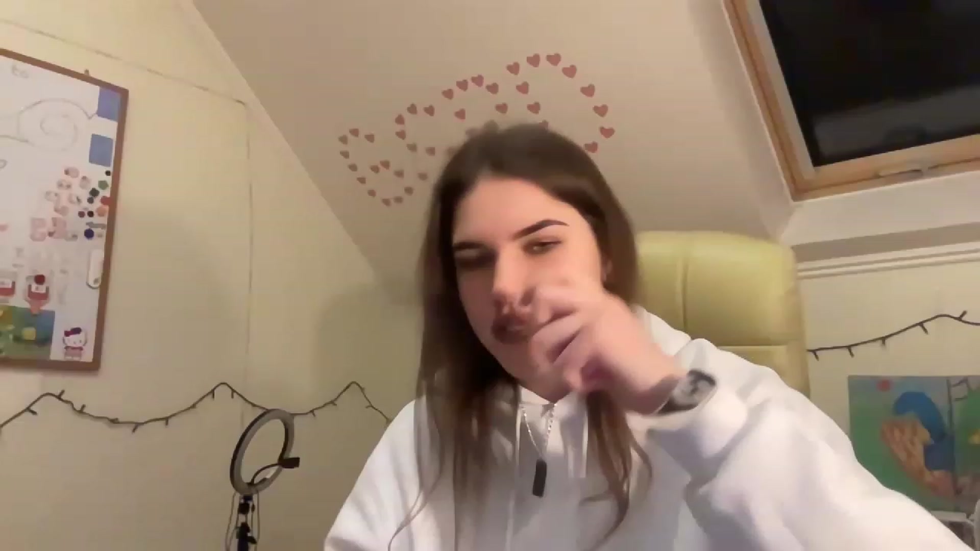Gallery image thumbnail from MargaritaNice's myfreecams stream on, 12/25/2022, 15:58 image 6 of 20