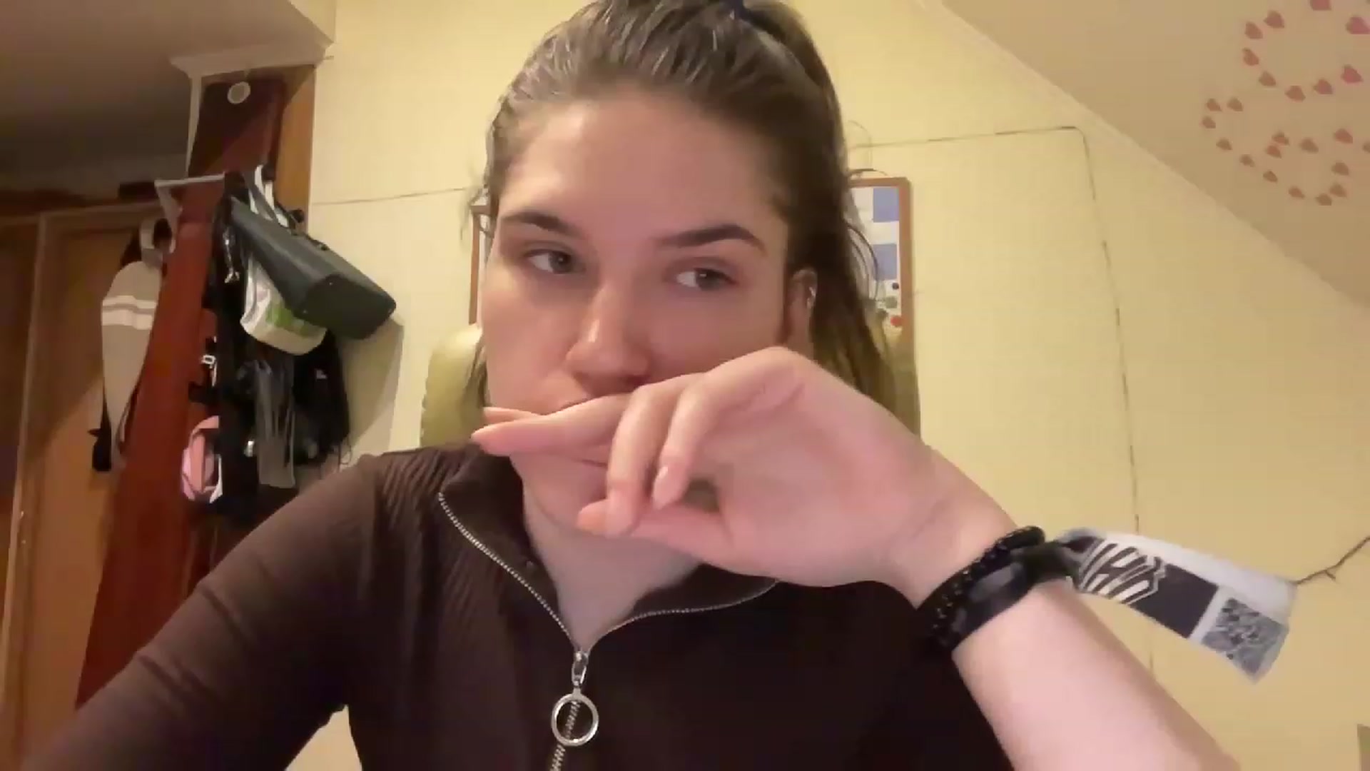 Gallery image thumbnail from MargaritaNice's myfreecams stream on, 04/13/2023, 18:51 image 12 of 20