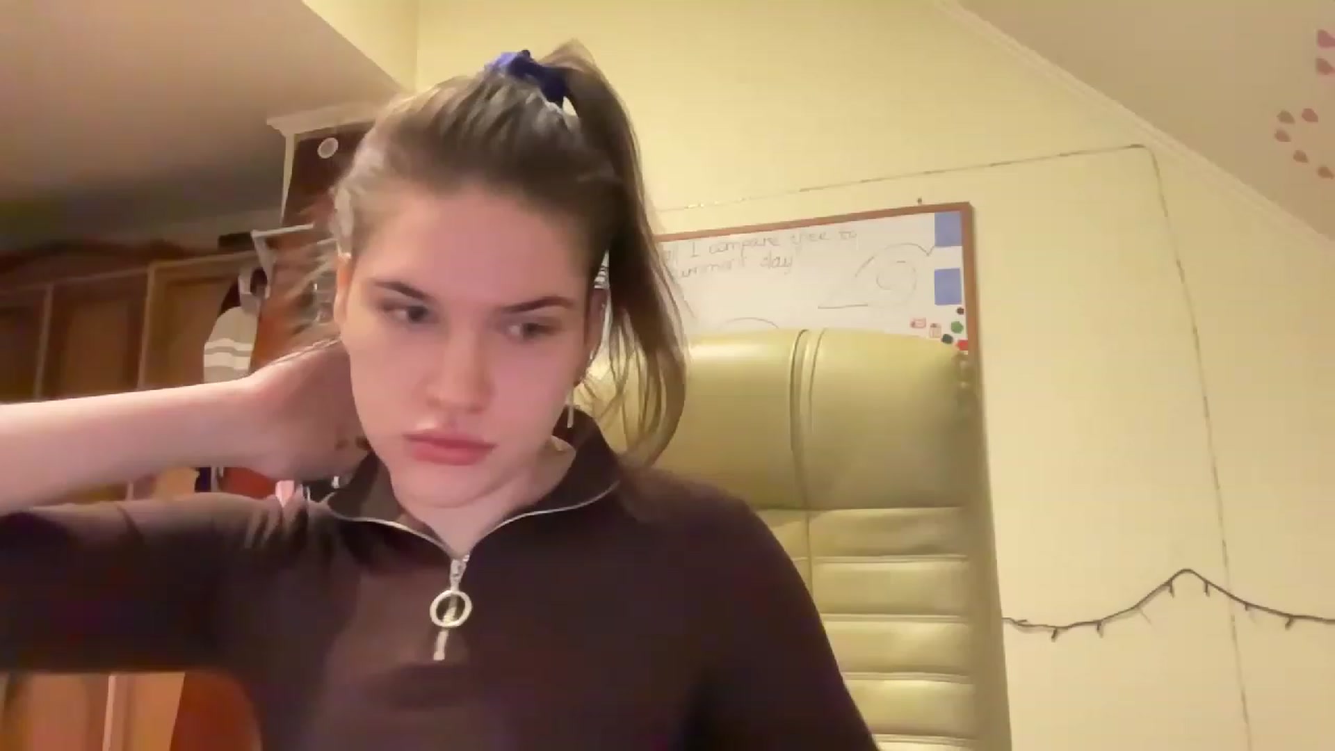Gallery image thumbnail from MargaritaNice's myfreecams stream on, 04/13/2023, 18:51 image 19 of 20