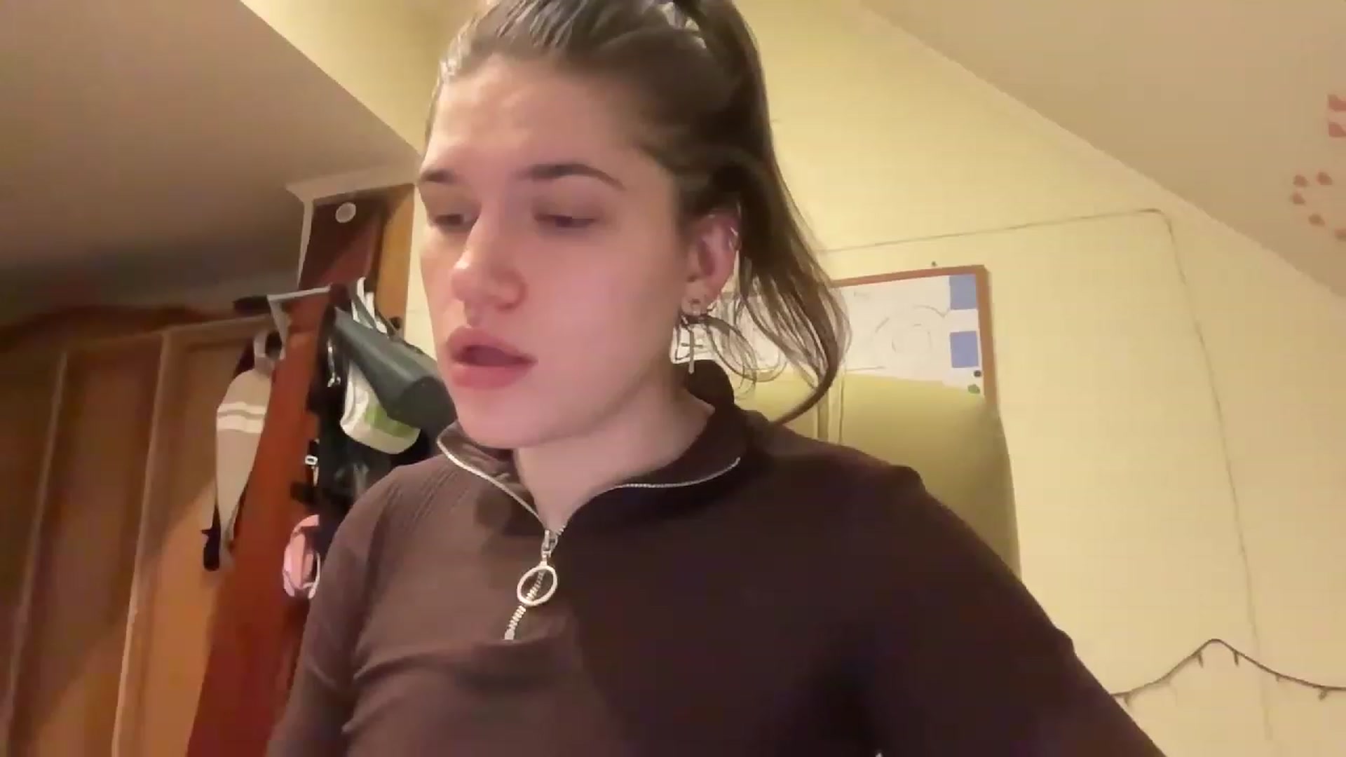 Gallery image thumbnail from MargaritaNice's myfreecams stream on, 04/13/2023, 18:51 image 14 of 20