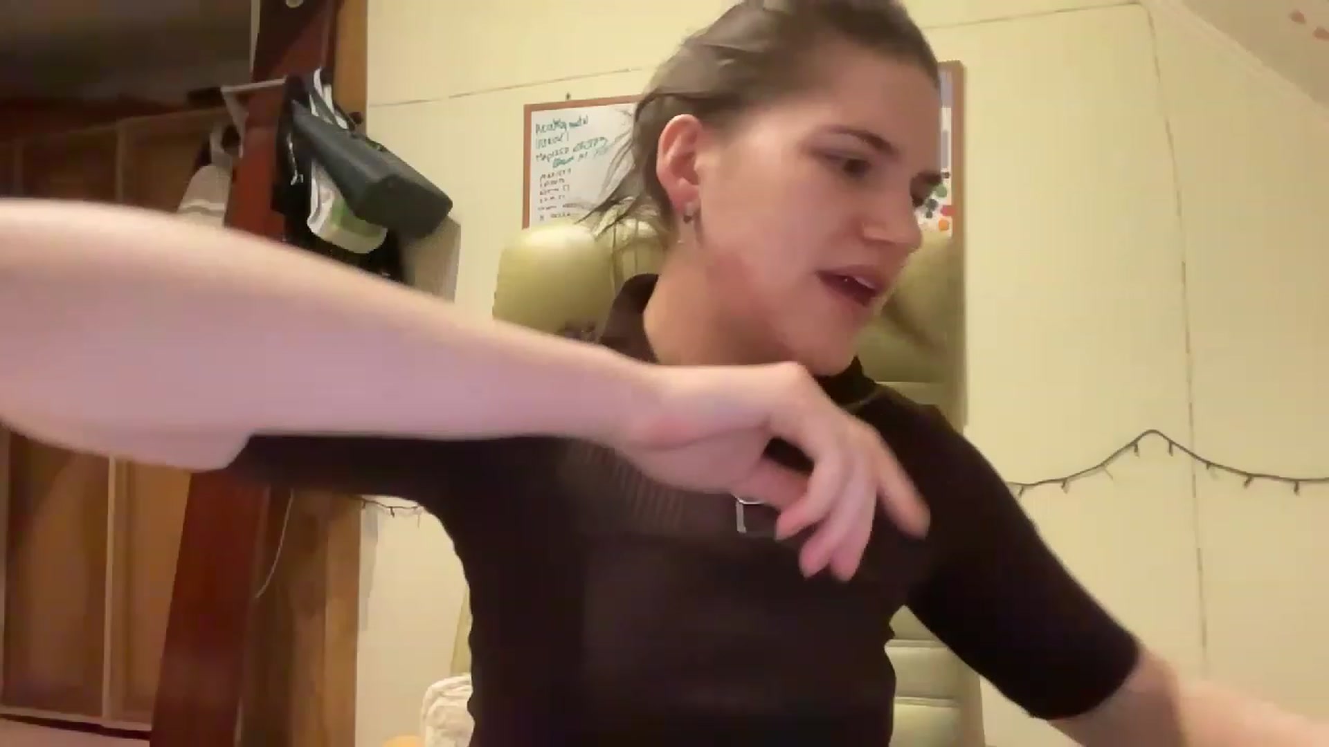 Gallery image thumbnail from MargaritaNice's myfreecams stream on, 04/13/2023, 19:30 image 4 of 20
