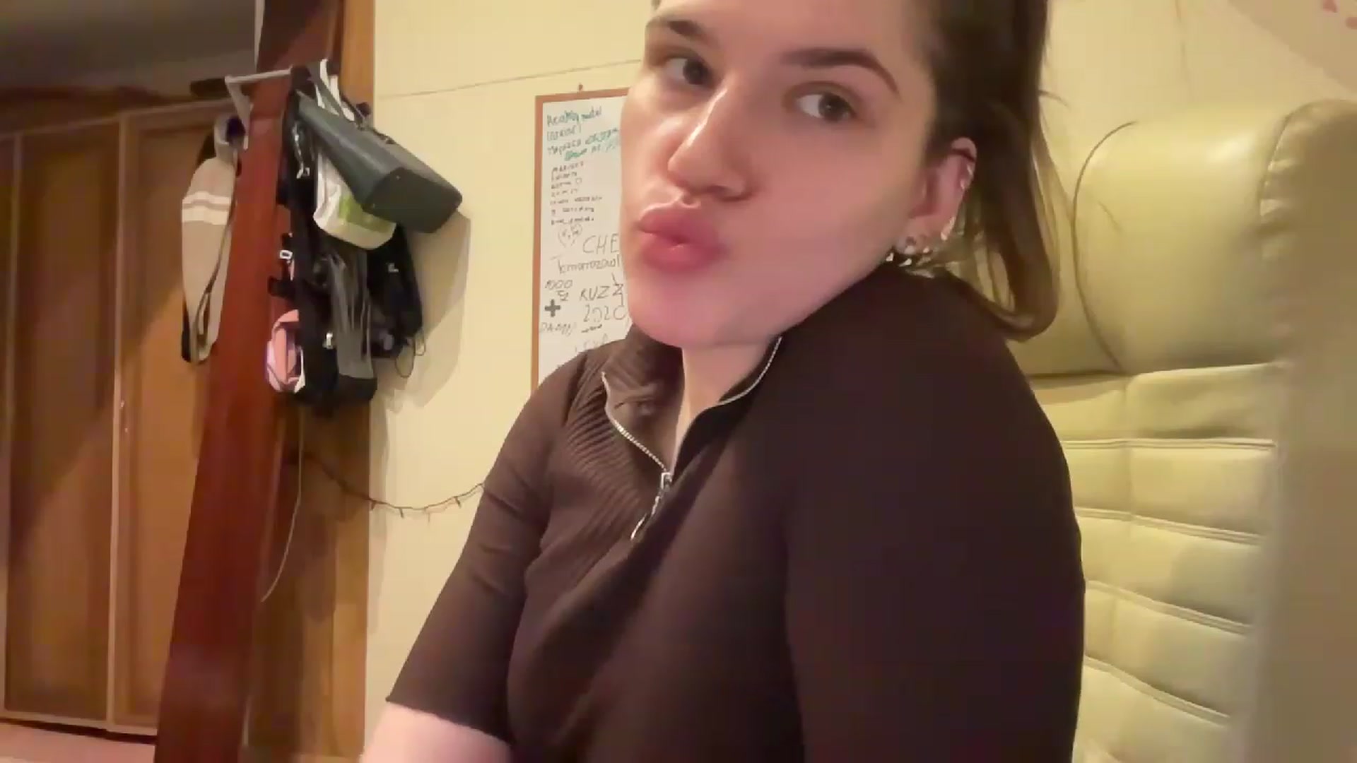 Gallery image thumbnail from MargaritaNice's myfreecams stream on, 04/13/2023, 19:30 image 8 of 20