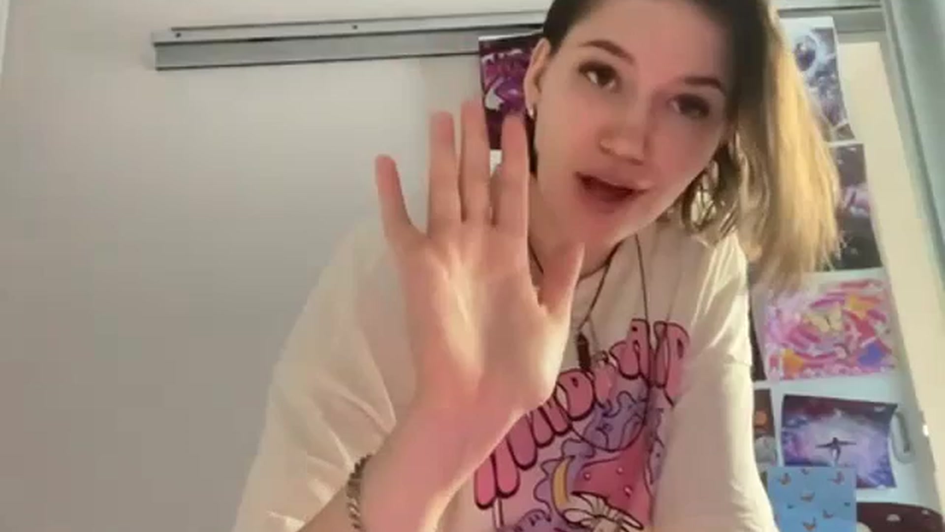 Gallery image thumbnail from MargaritaNice's myfreecams stream on, 09/16/2023, 15:23 image 11 of 20
