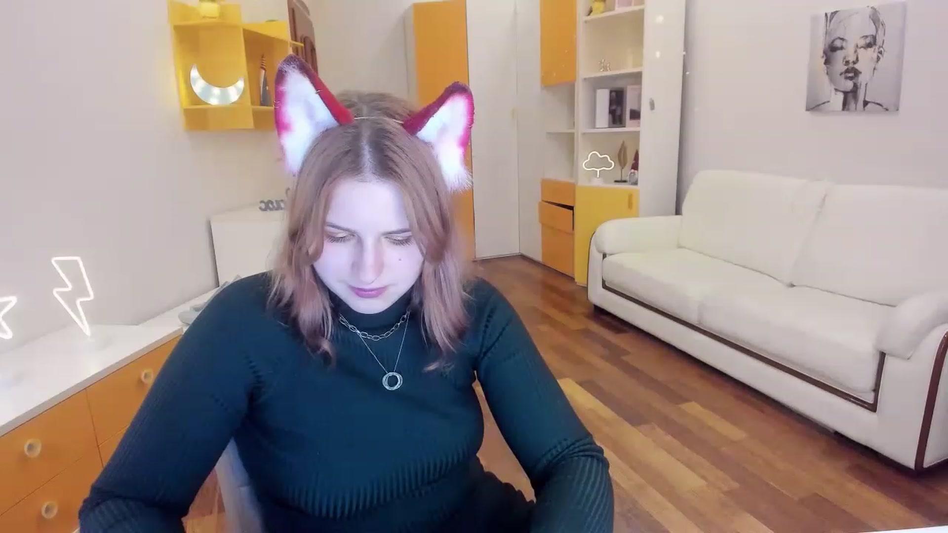 Gallery image thumbnail from MargoCalls's myfreecams stream on, 04/15/2023, 16:24 image 15 of 20