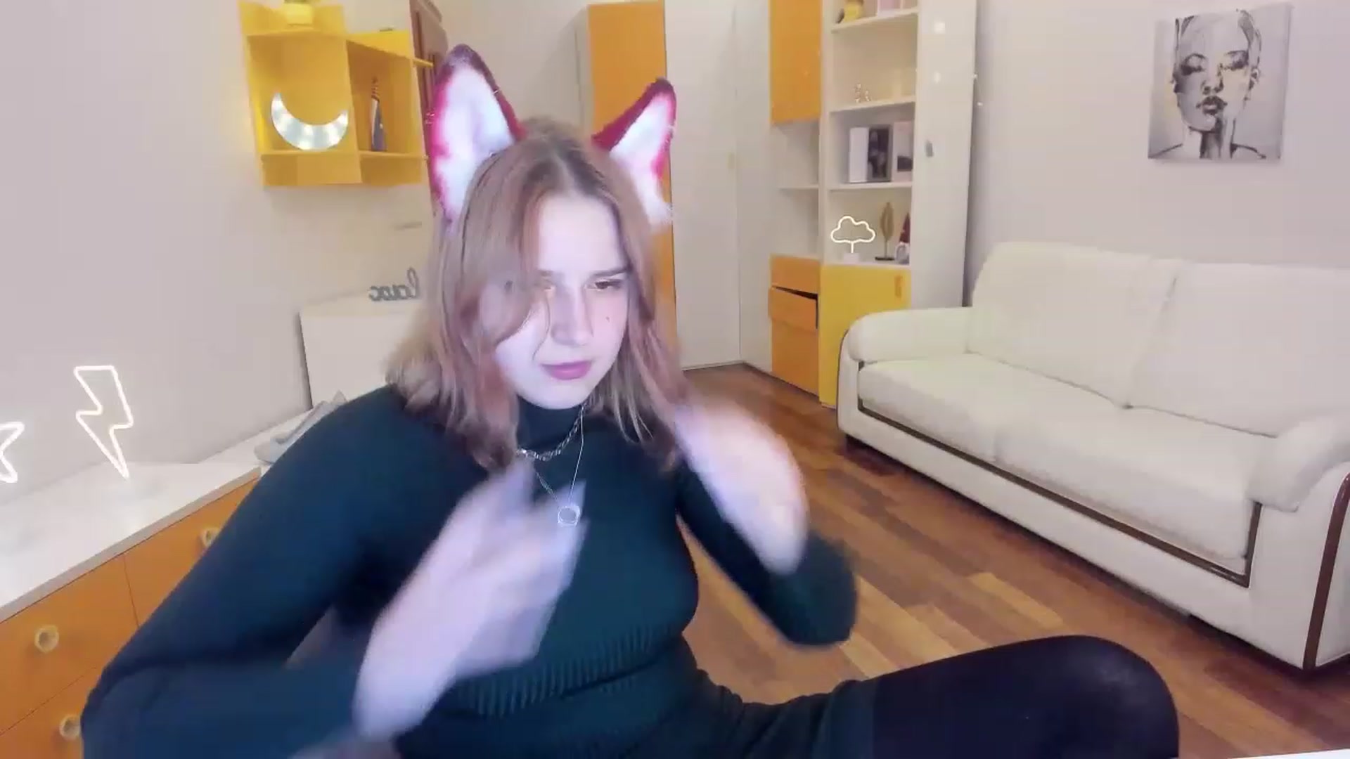 Gallery image thumbnail from MargoCalls's myfreecams stream on, 04/15/2023, 16:24 image 18 of 20
