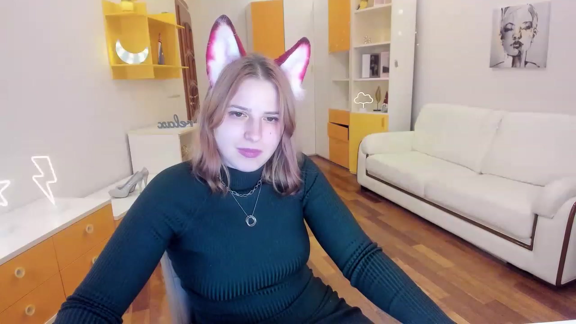 Gallery image thumbnail from MargoCalls's myfreecams stream on, 04/15/2023, 16:24 image 9 of 20