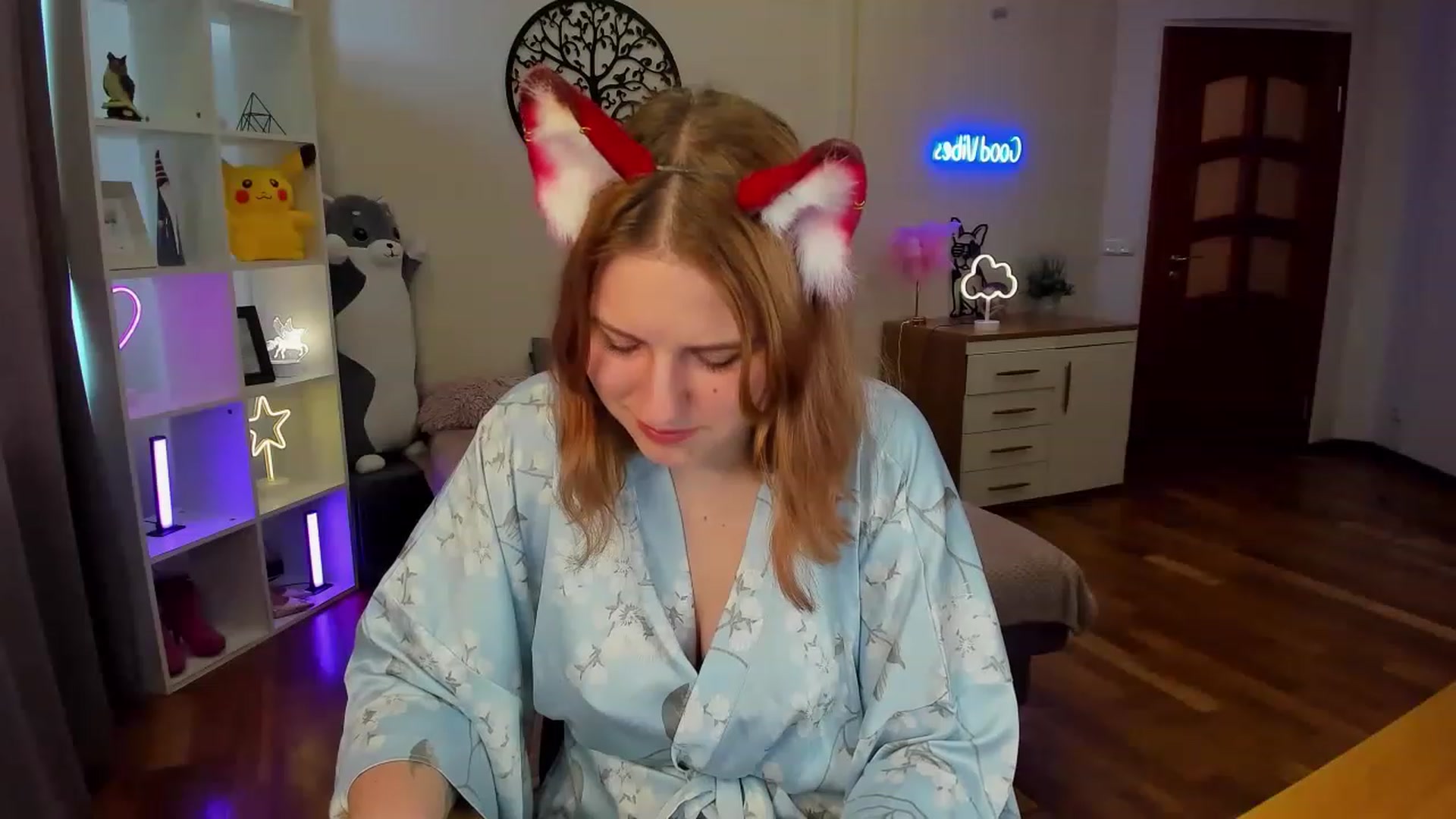 Gallery image thumbnail from MargoCalls's myfreecams stream on, 04/20/2023, 11:40 image 10 of 20