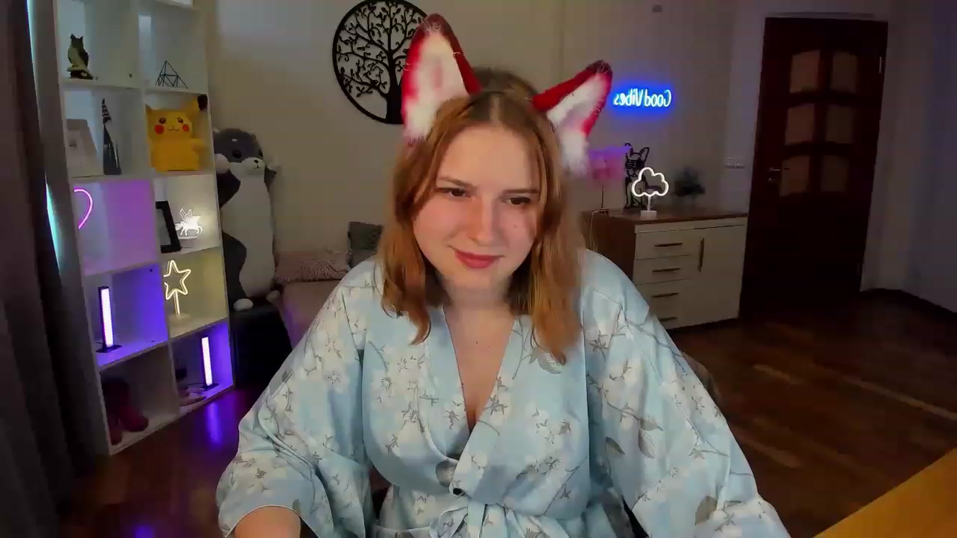 Gallery image thumbnail from MargoCalls's myfreecams stream on, 04/20/2023, 11:40 image 15 of 20