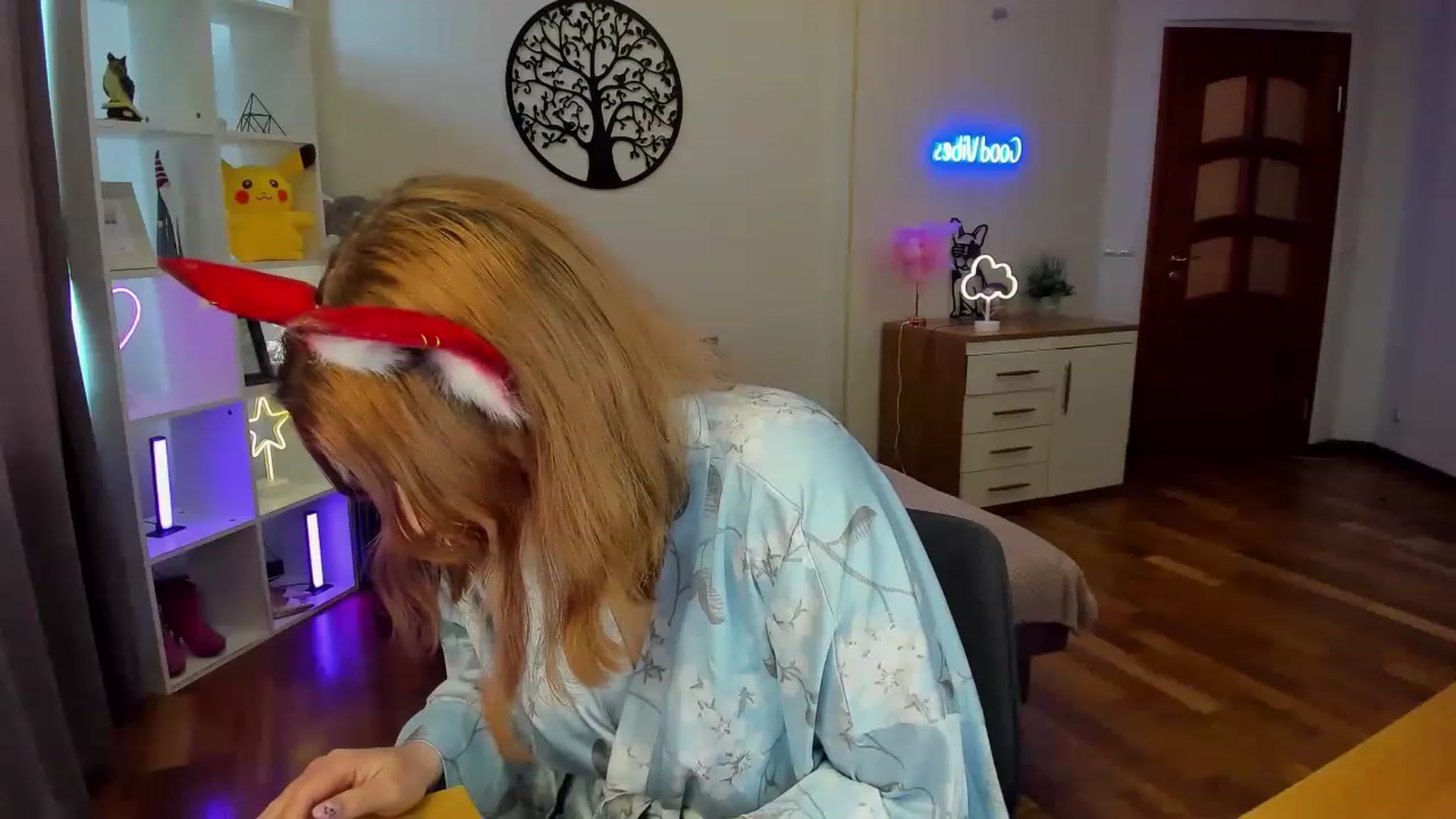 Gallery image thumbnail from MargoCalls's myfreecams stream on, 04/20/2023, 11:40 image 5 of 20