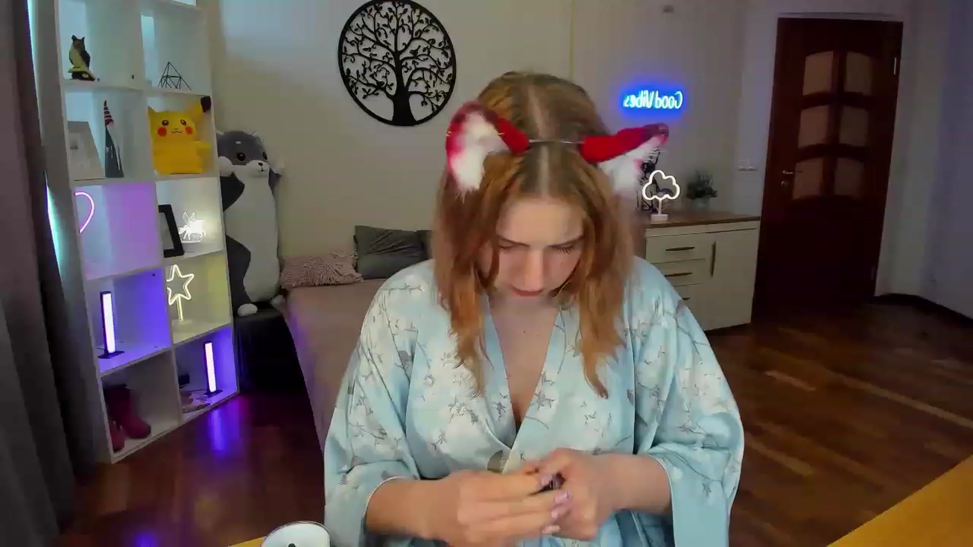 Gallery image thumbnail from MargoCalls's myfreecams stream on, 04/20/2023, 11:40 image 2 of 20