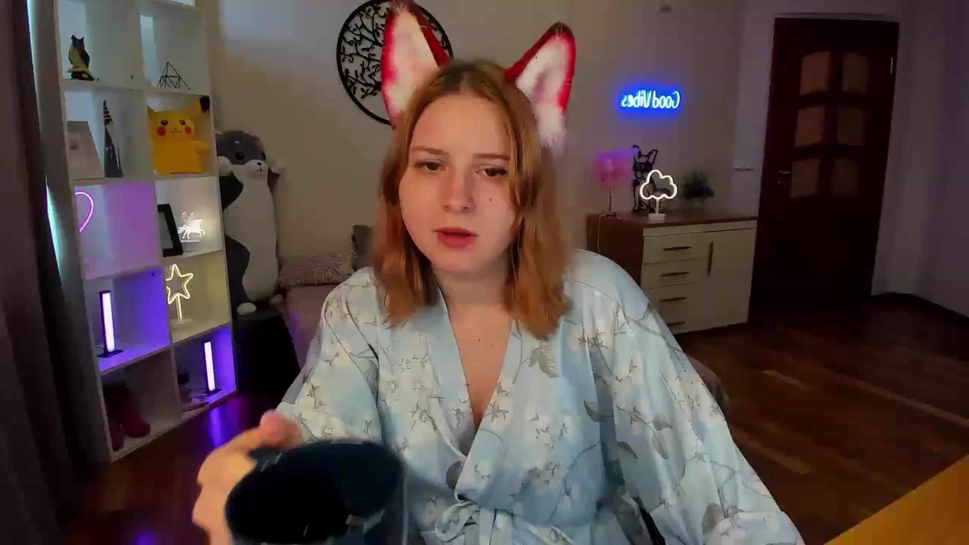 Gallery image thumbnail from MargoCalls's myfreecams stream on, 04/20/2023, 11:40 image 3 of 20
