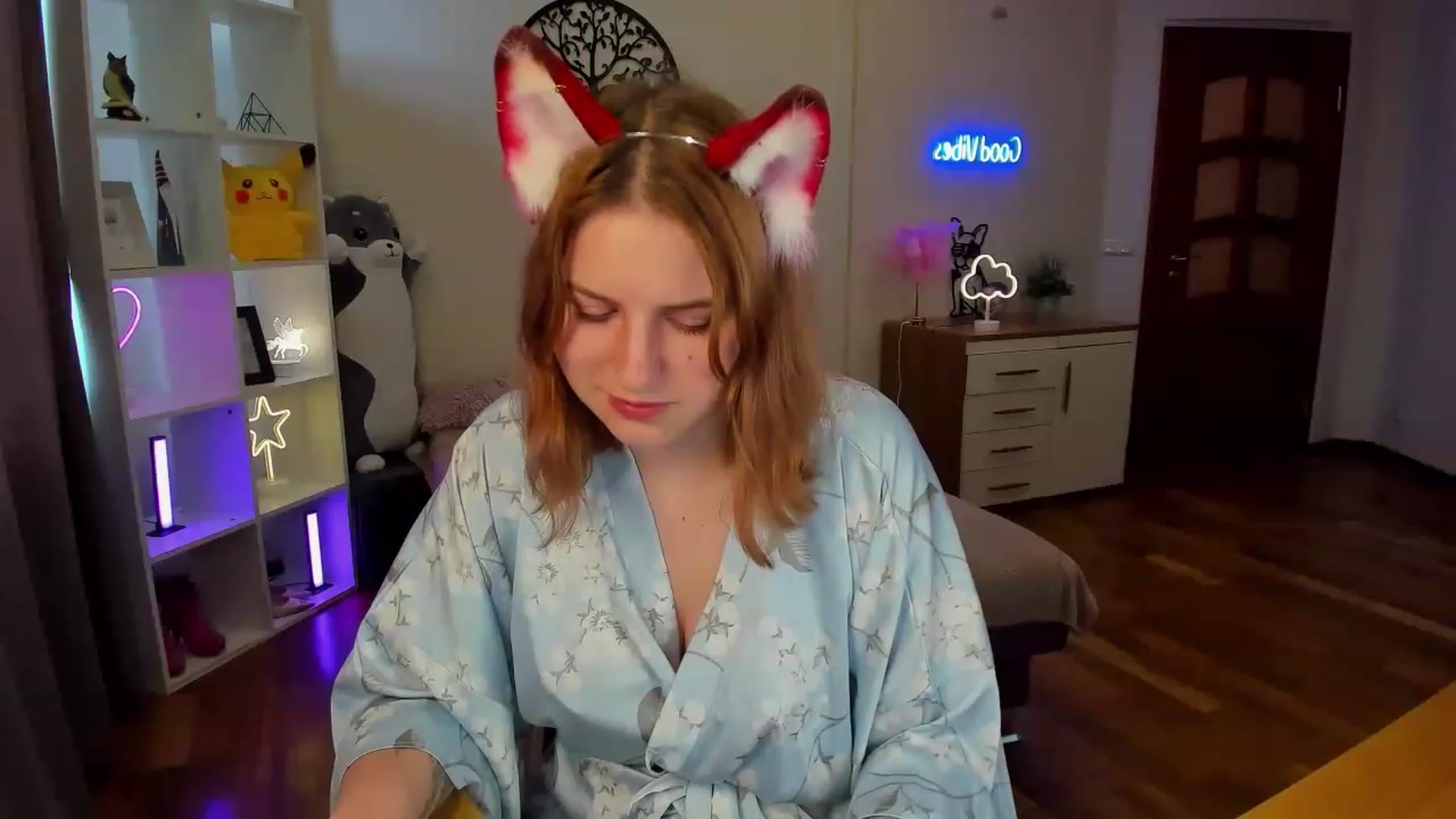 Gallery image thumbnail from MargoCalls's myfreecams stream on, 04/20/2023, 11:40 image 7 of 20