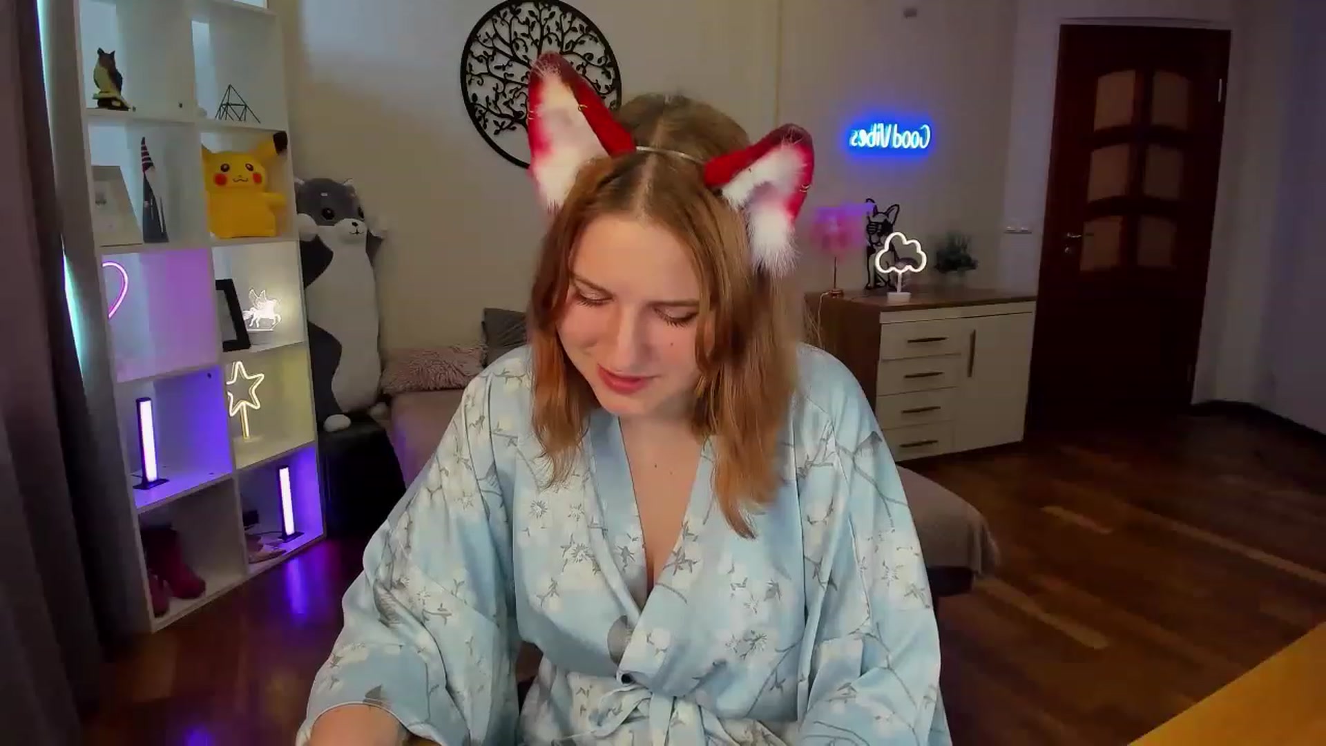 Gallery image thumbnail from MargoCalls's myfreecams stream on, 04/20/2023, 11:40 image 6 of 20