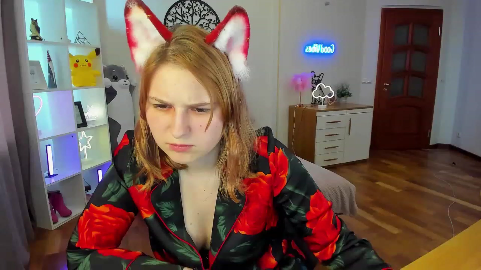 Gallery image thumbnail from MargoCalls's myfreecams stream on, 04/21/2023, 09:50 image 9 of 20