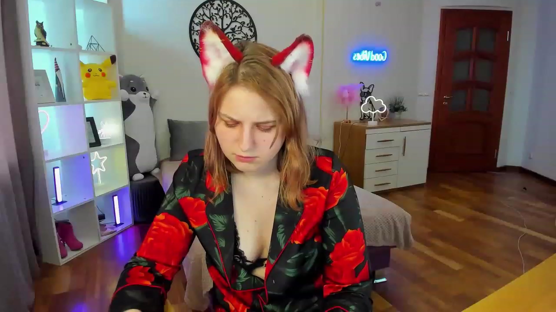 Gallery image thumbnail from MargoCalls's myfreecams stream on, 04/21/2023, 09:50 image 4 of 20