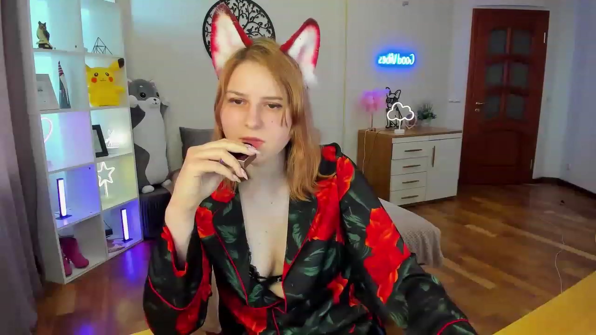 Gallery image thumbnail from MargoCalls's myfreecams stream on, 04/21/2023, 09:50 image 20 of 20