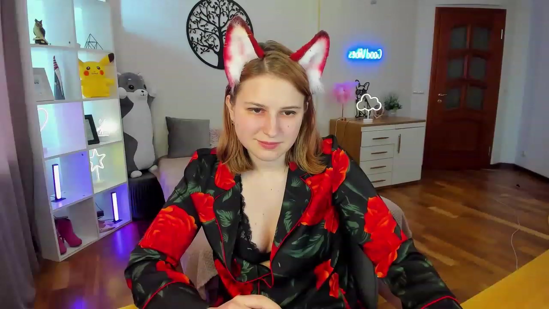 Gallery image thumbnail from MargoCalls's myfreecams stream on, 04/21/2023, 11:45 image 5 of 20