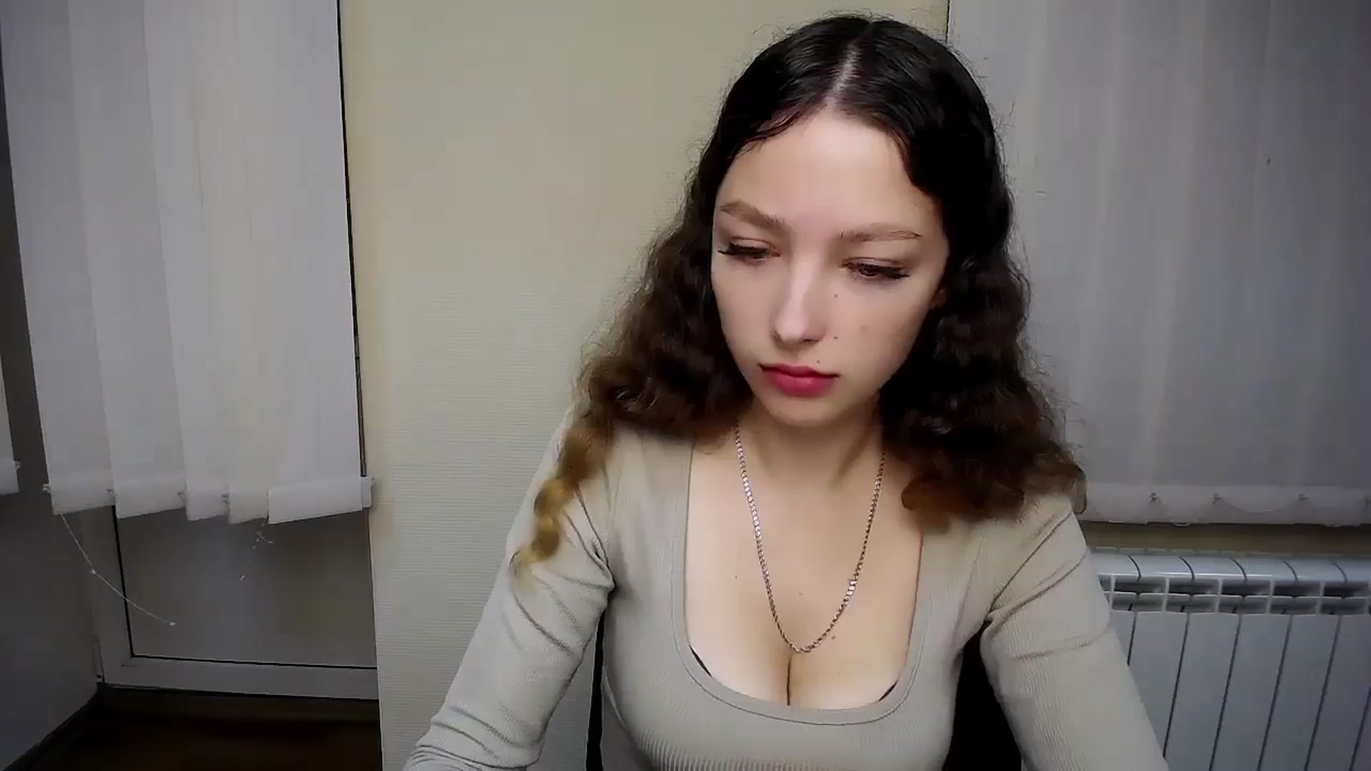 Gallery image thumbnail from MargoSi_'s myfreecams stream on, 10/26/2023, 13:35 image 4 of 20