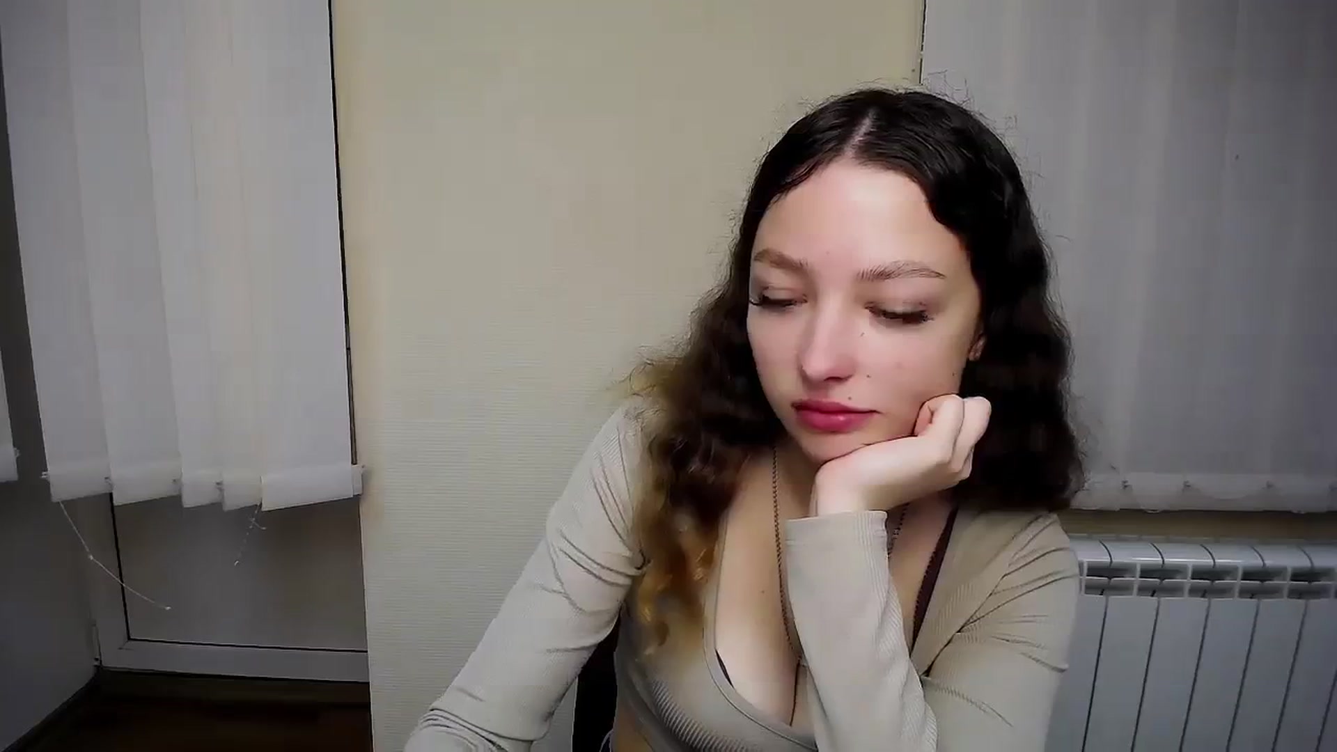 Gallery image thumbnail from MargoSi_'s myfreecams stream on, 10/26/2023, 13:35 image 8 of 20