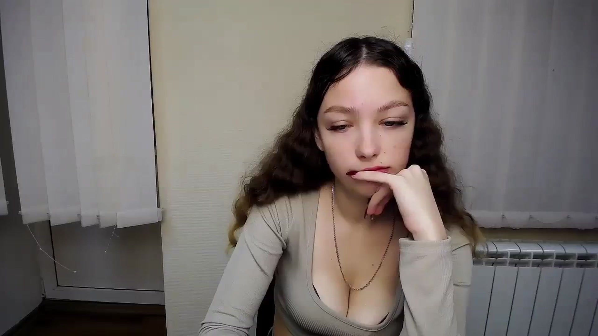 Gallery image thumbnail from MargoSi_'s myfreecams stream on, 10/26/2023, 13:35 image 7 of 20