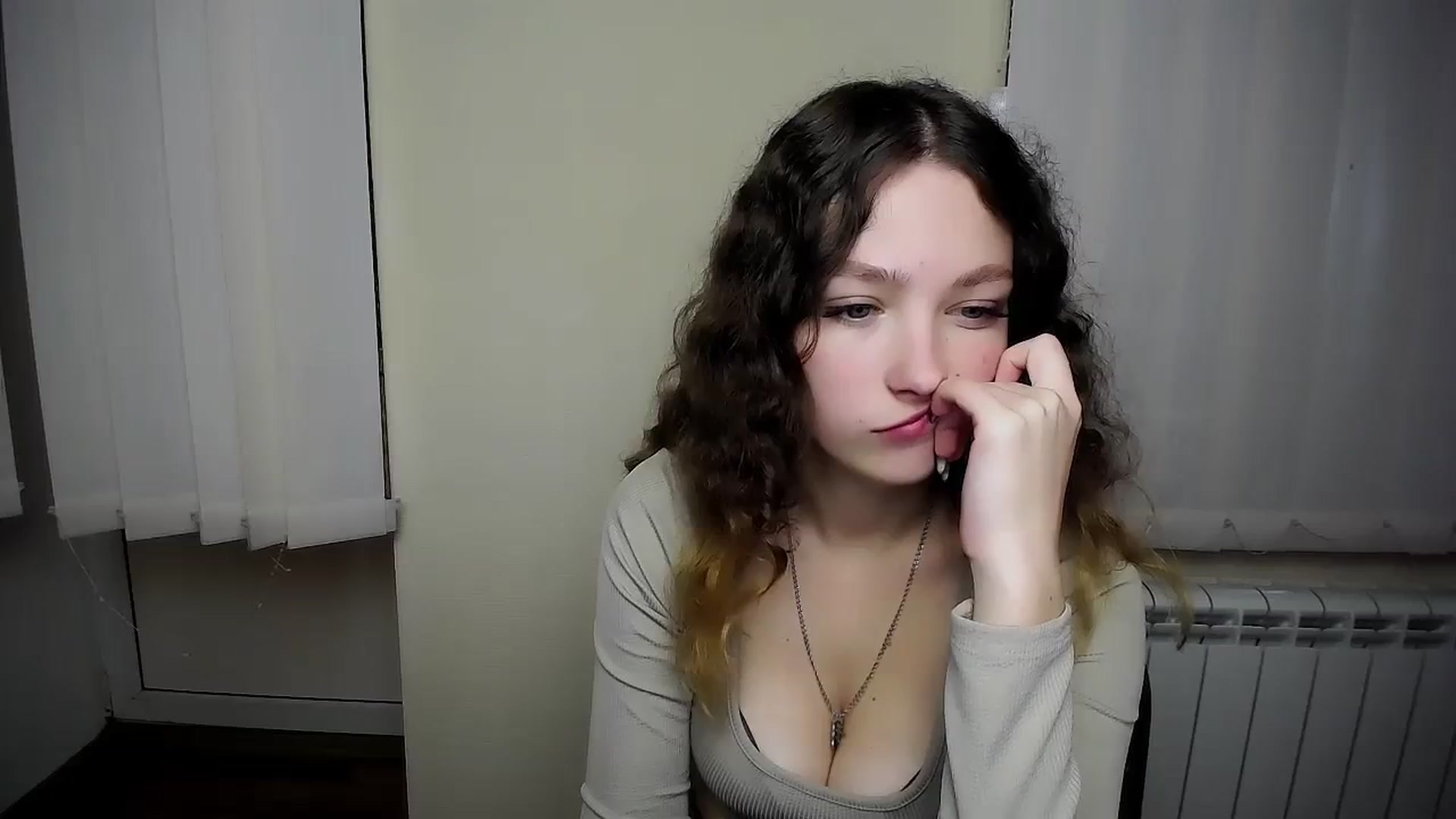 Gallery image thumbnail from MargoSi_'s myfreecams stream on, 10/27/2023, 10:36 image 5 of 20