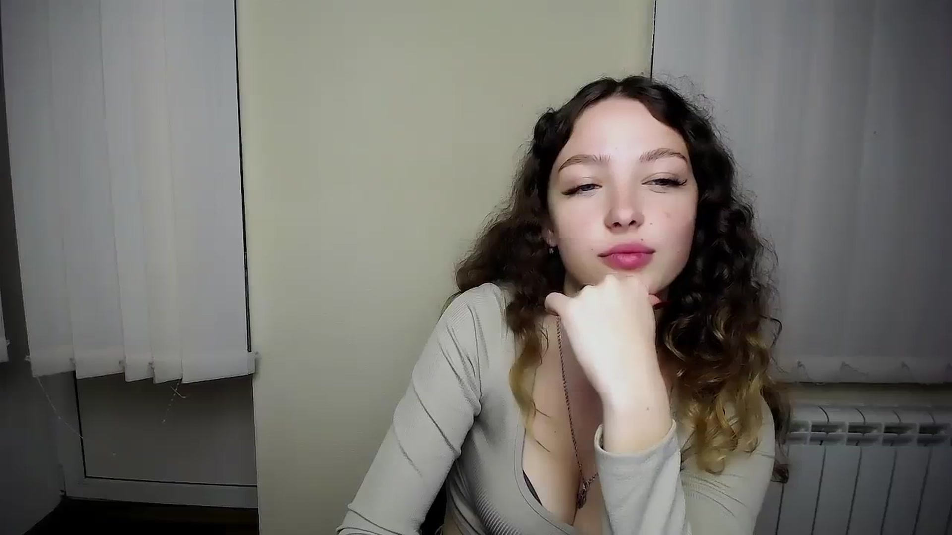 Gallery image thumbnail from MargoSi_'s myfreecams stream on, 10/27/2023, 12:01 image 13 of 20