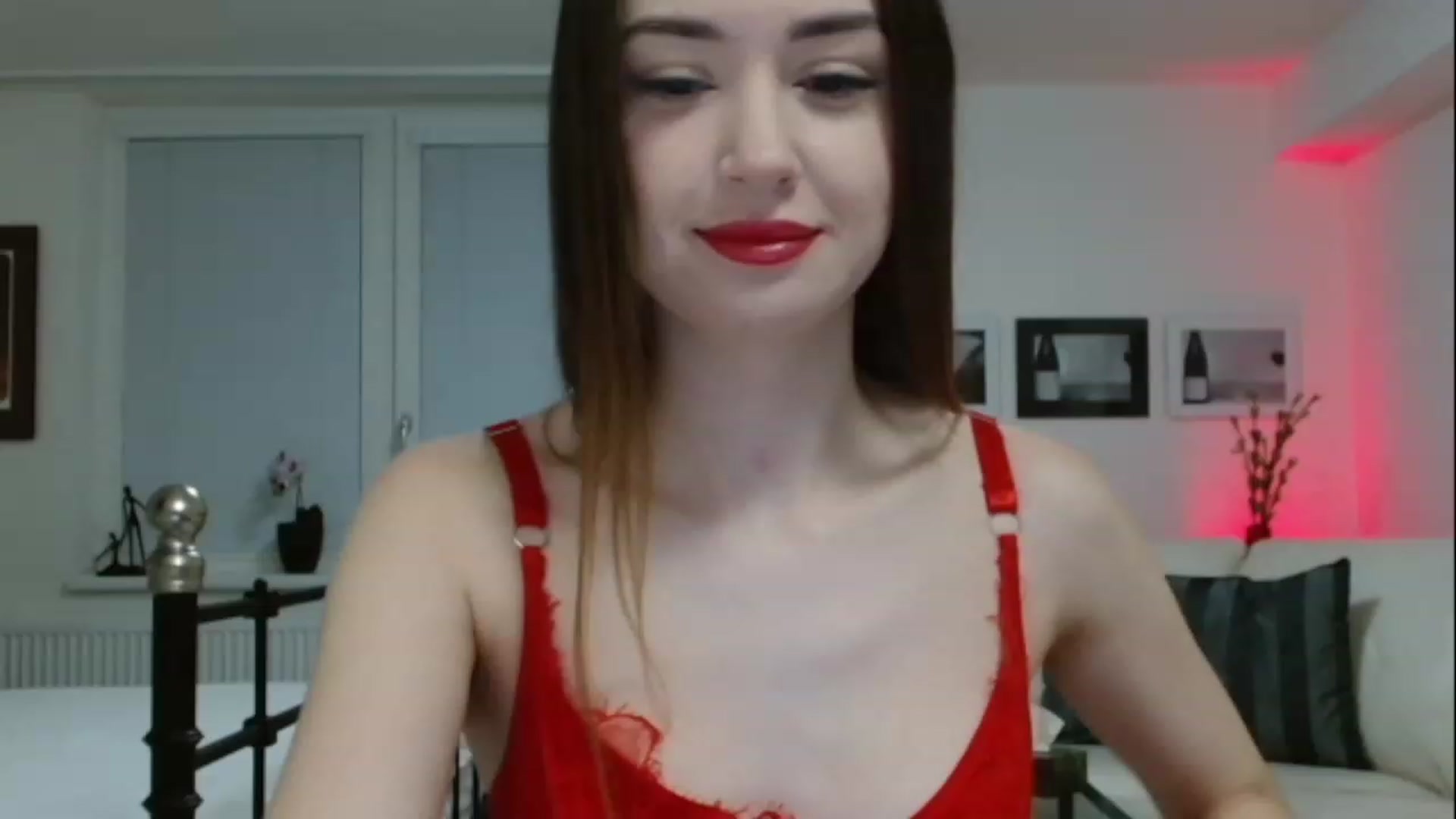 Gallery image thumbnail from Margo_Miller's myfreecams stream on, 01/22/2023, 21:35 image 4 of 20